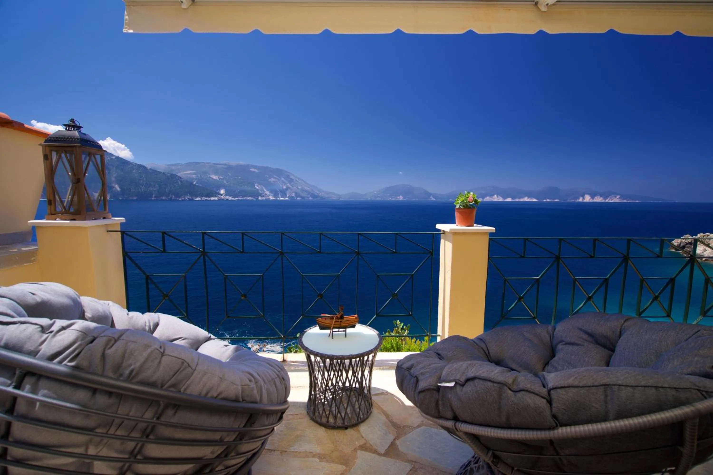 Balcony/Terrace in Villa Apoplous with pool