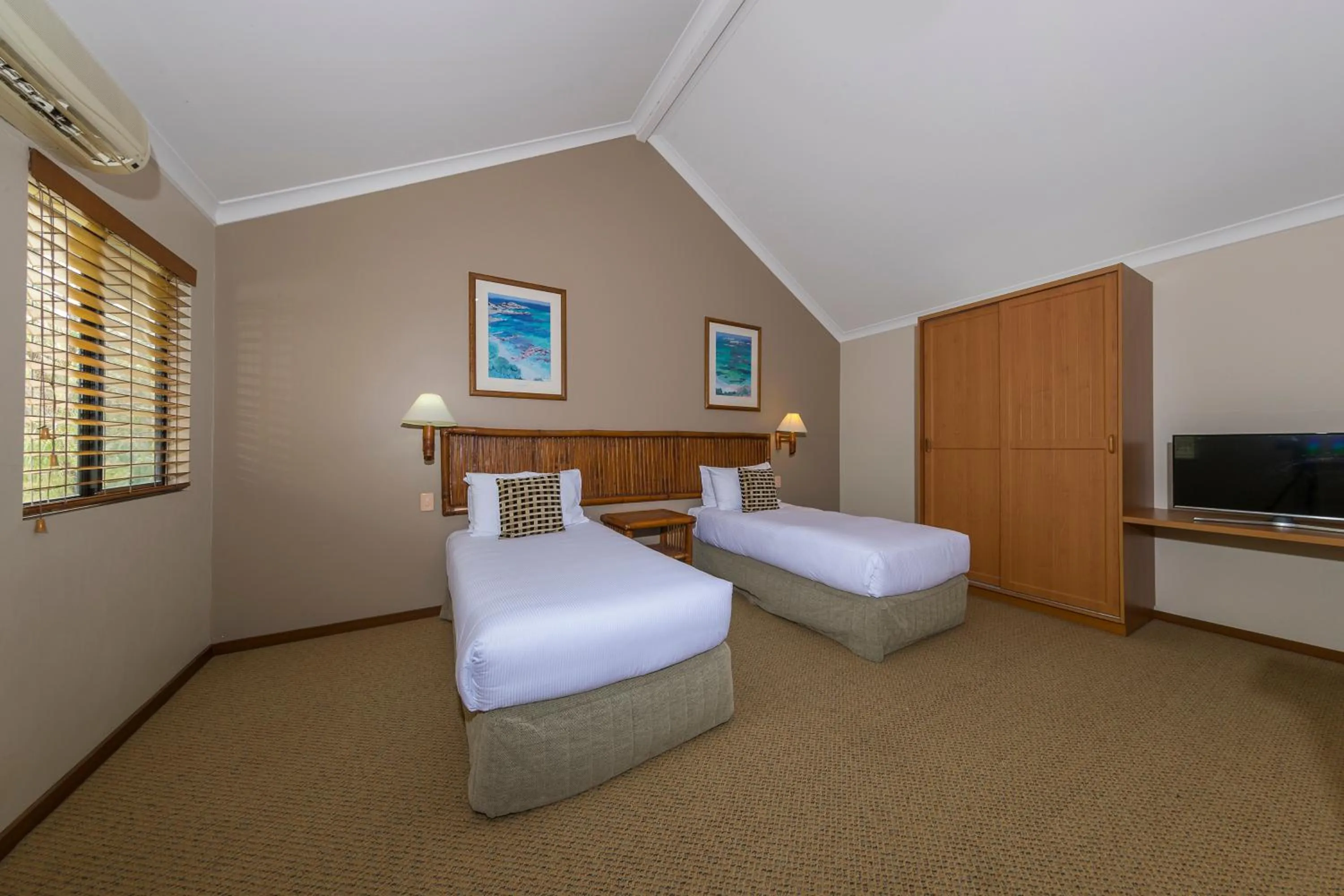 Bedroom, Bed in The Sebel Busselton