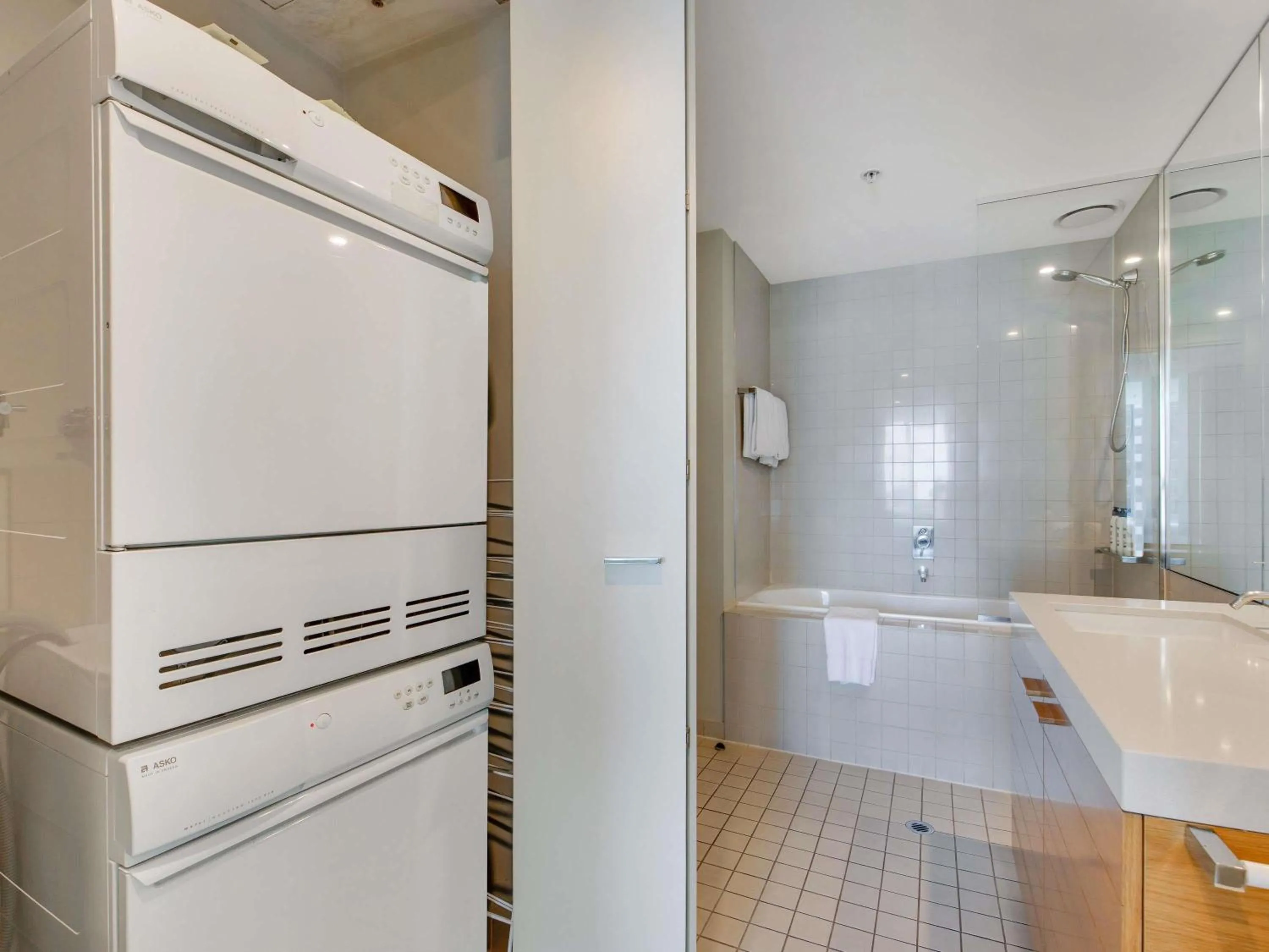 Bedroom in The Sebel Residences Melbourne Docklands Serviced Apartments