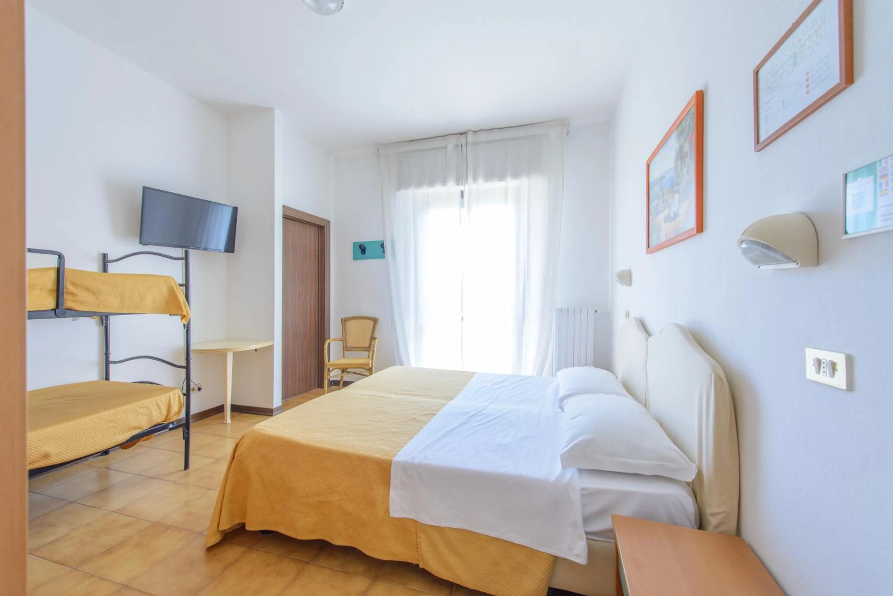 Bed in Hotel Avana Mare