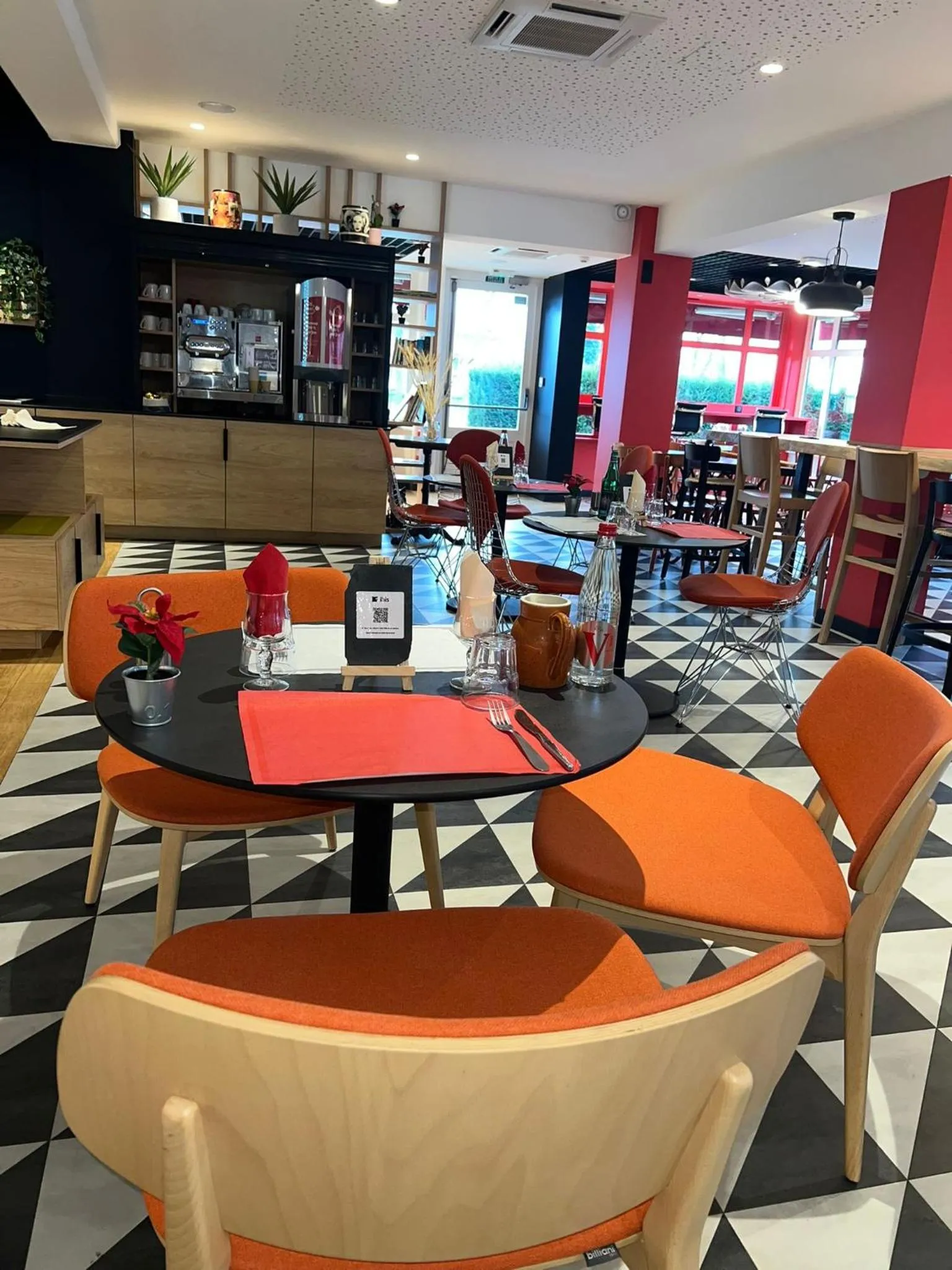 Restaurant/places to eat in ibis Strasbourg Sud La Vigie
