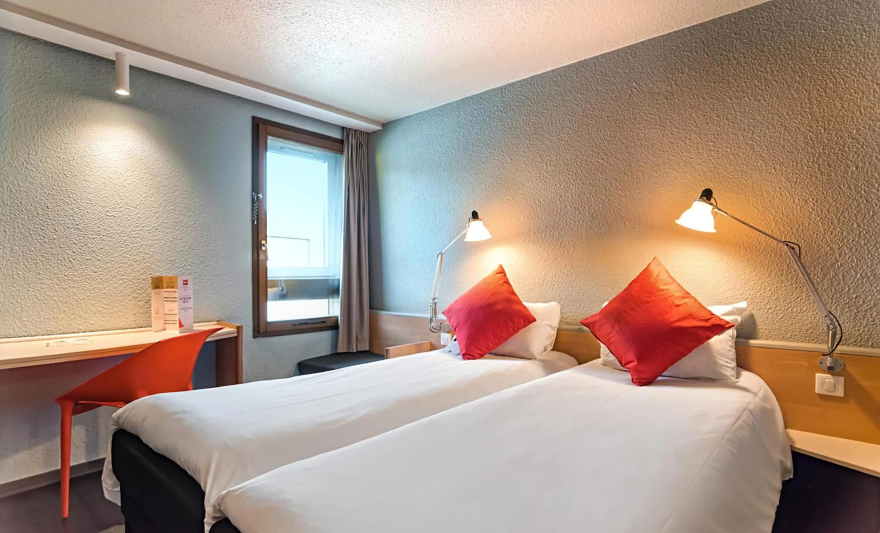 Bed in ibis Strasbourg Sud La Vigie