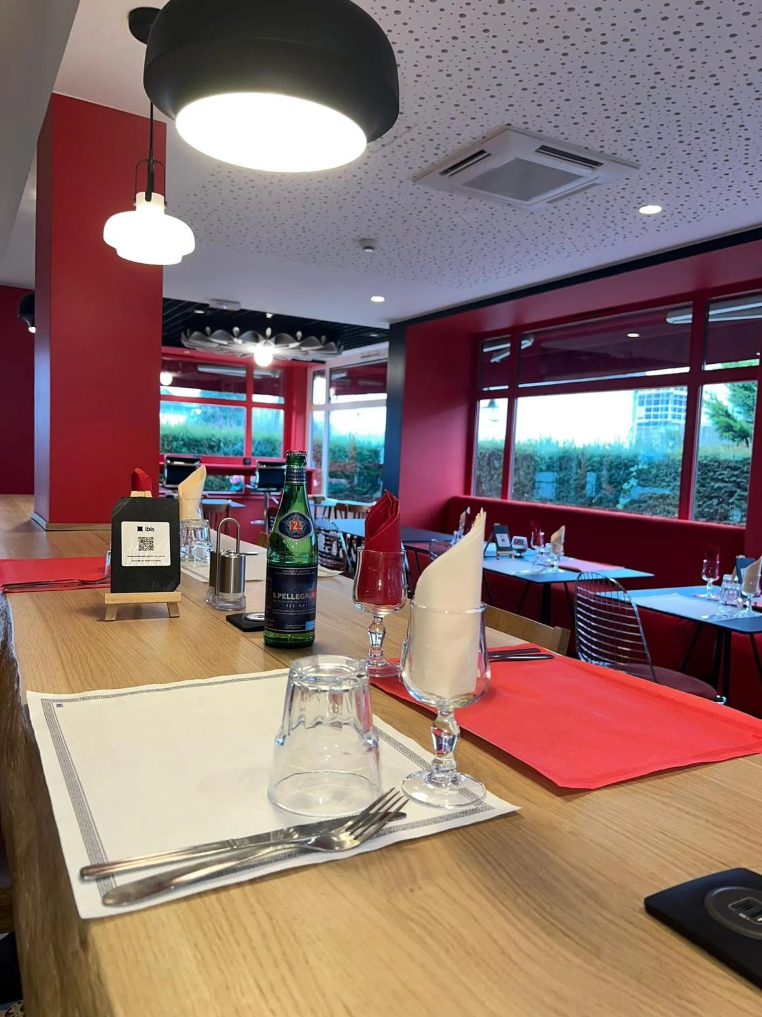 Restaurant/places to eat in ibis Strasbourg Sud La Vigie