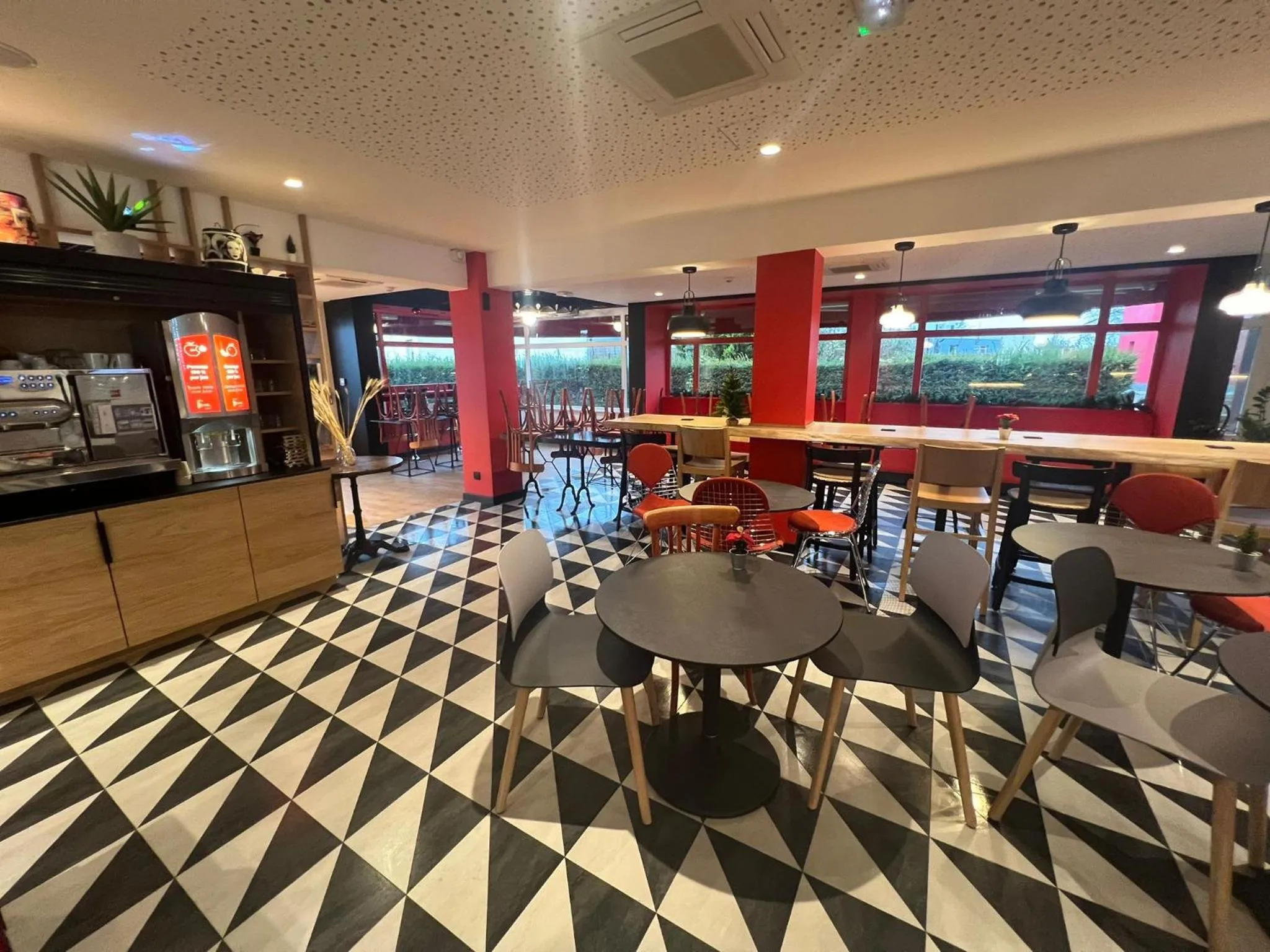 Breakfast in ibis Strasbourg Sud La Vigie