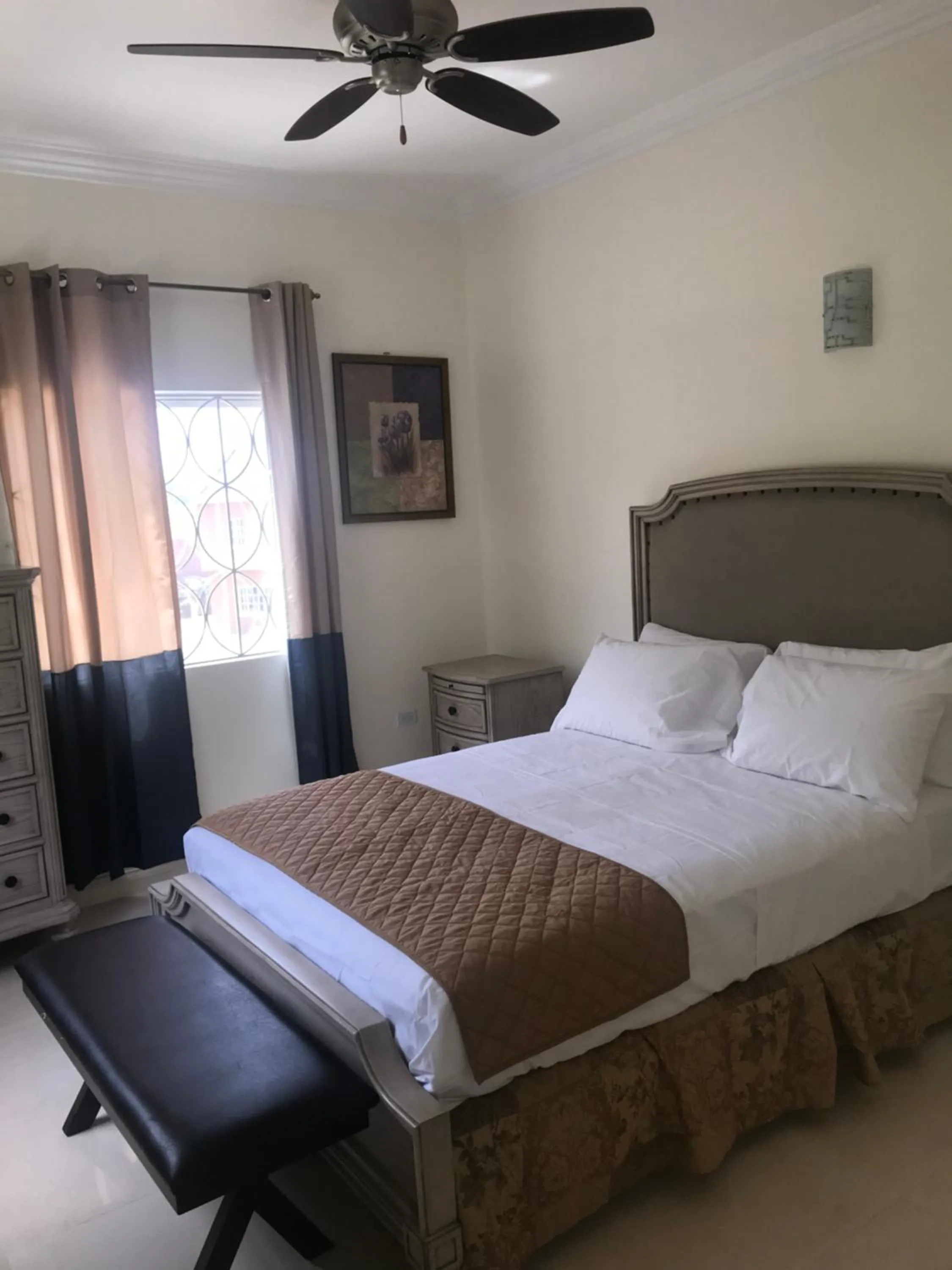 Bed in Tropical Luxury Dreams