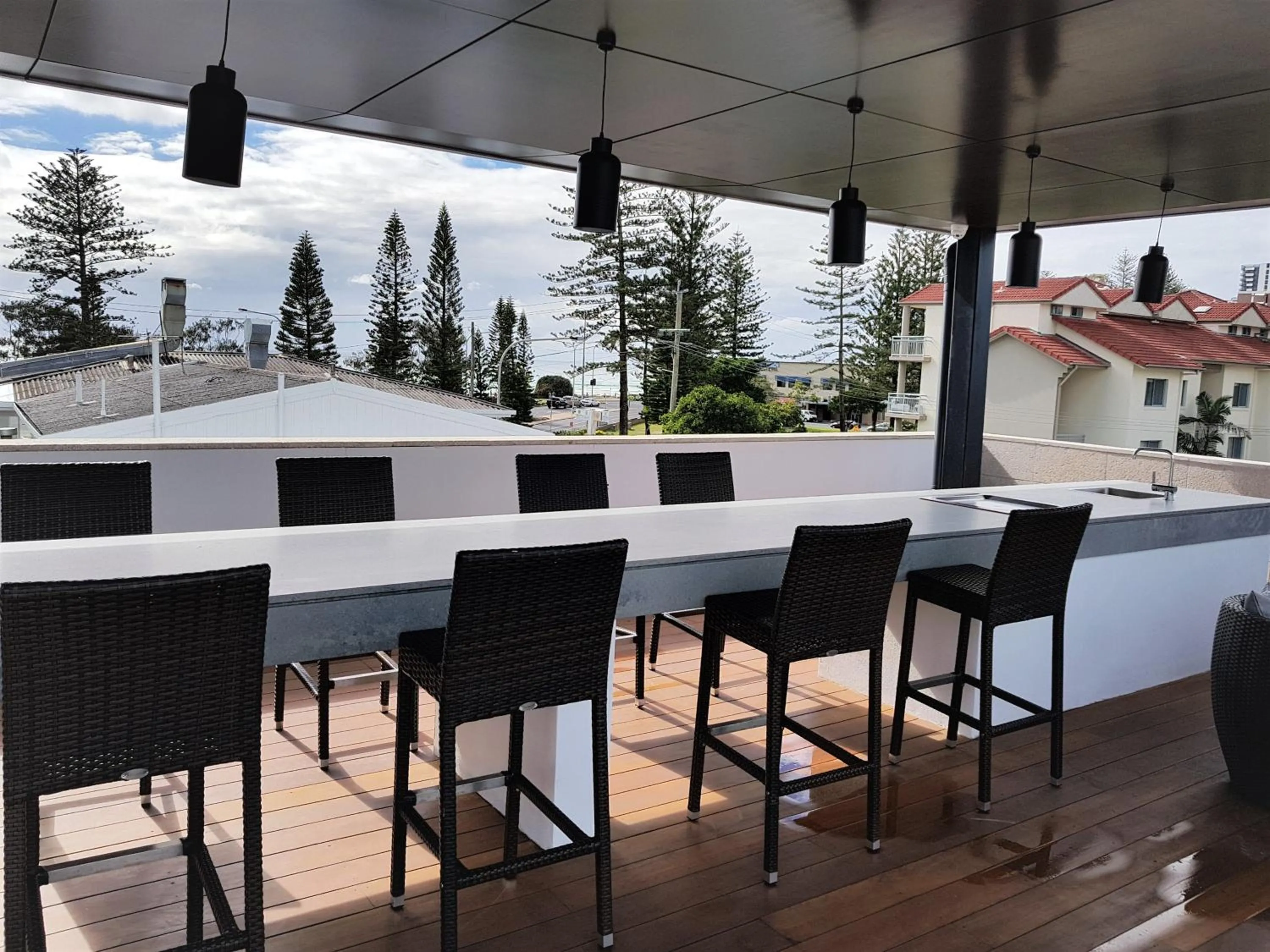 BBQ facilities in Iconic Kirra Beach Resort