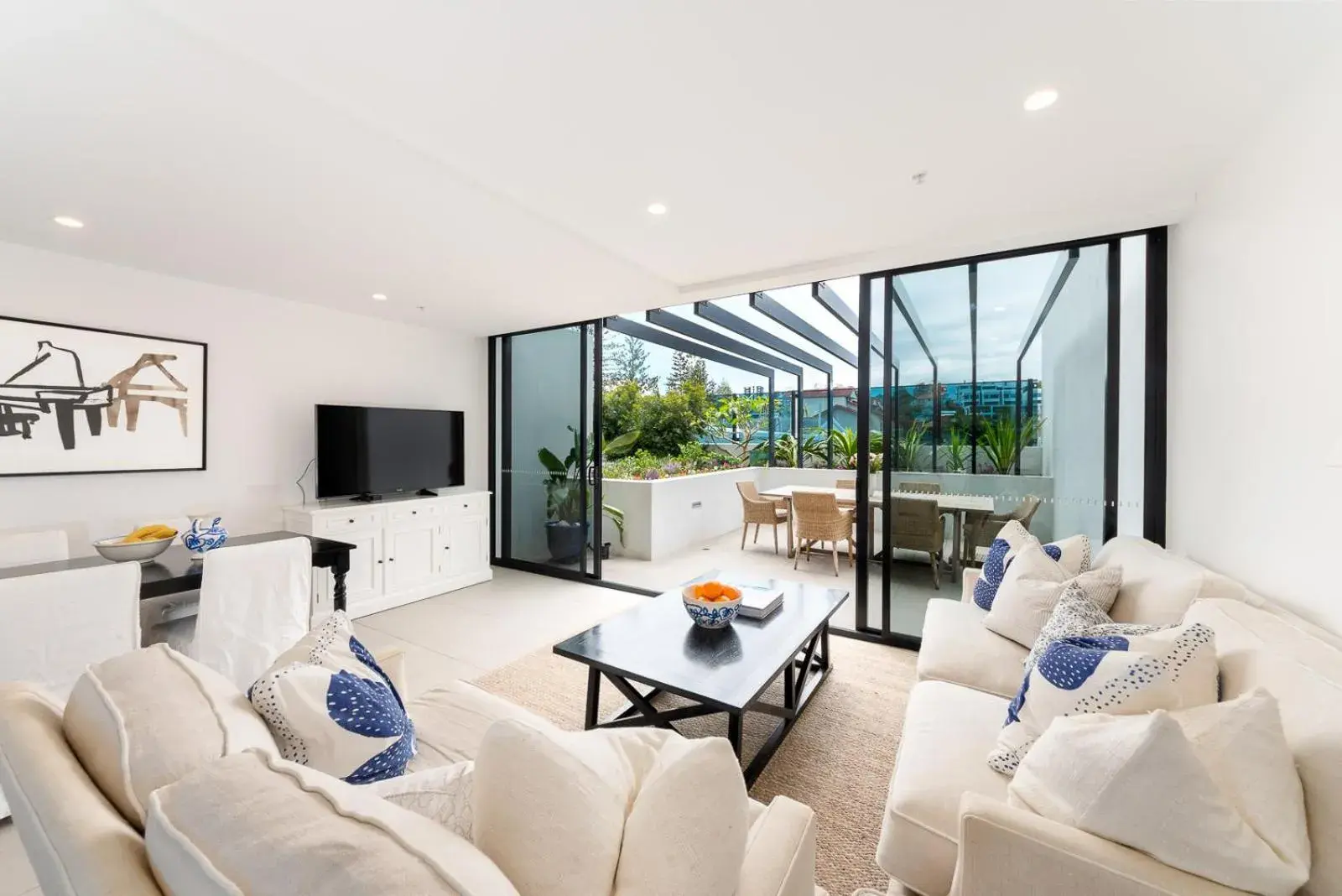 Living room in Iconic Kirra Beach Resort Living room in Iconic Kirra Beach Resort