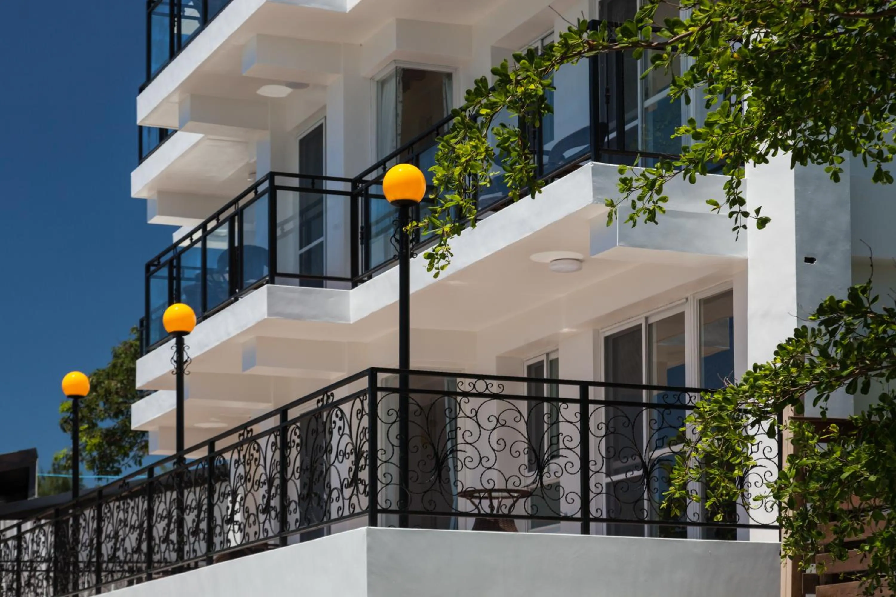 Property building in Sea Dragonfly