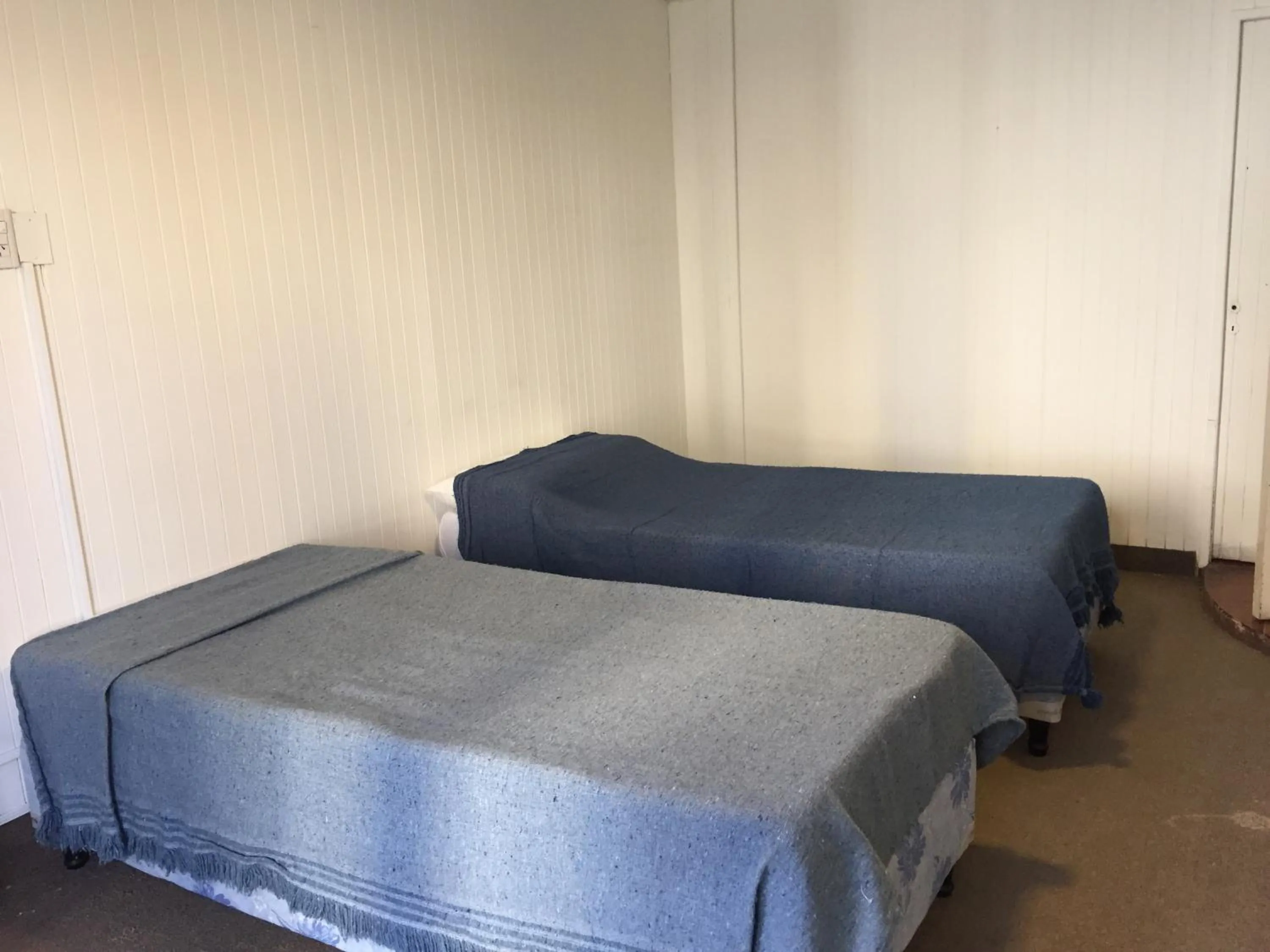 Photo of the whole room, Bed in Posada Casa de Borgoña