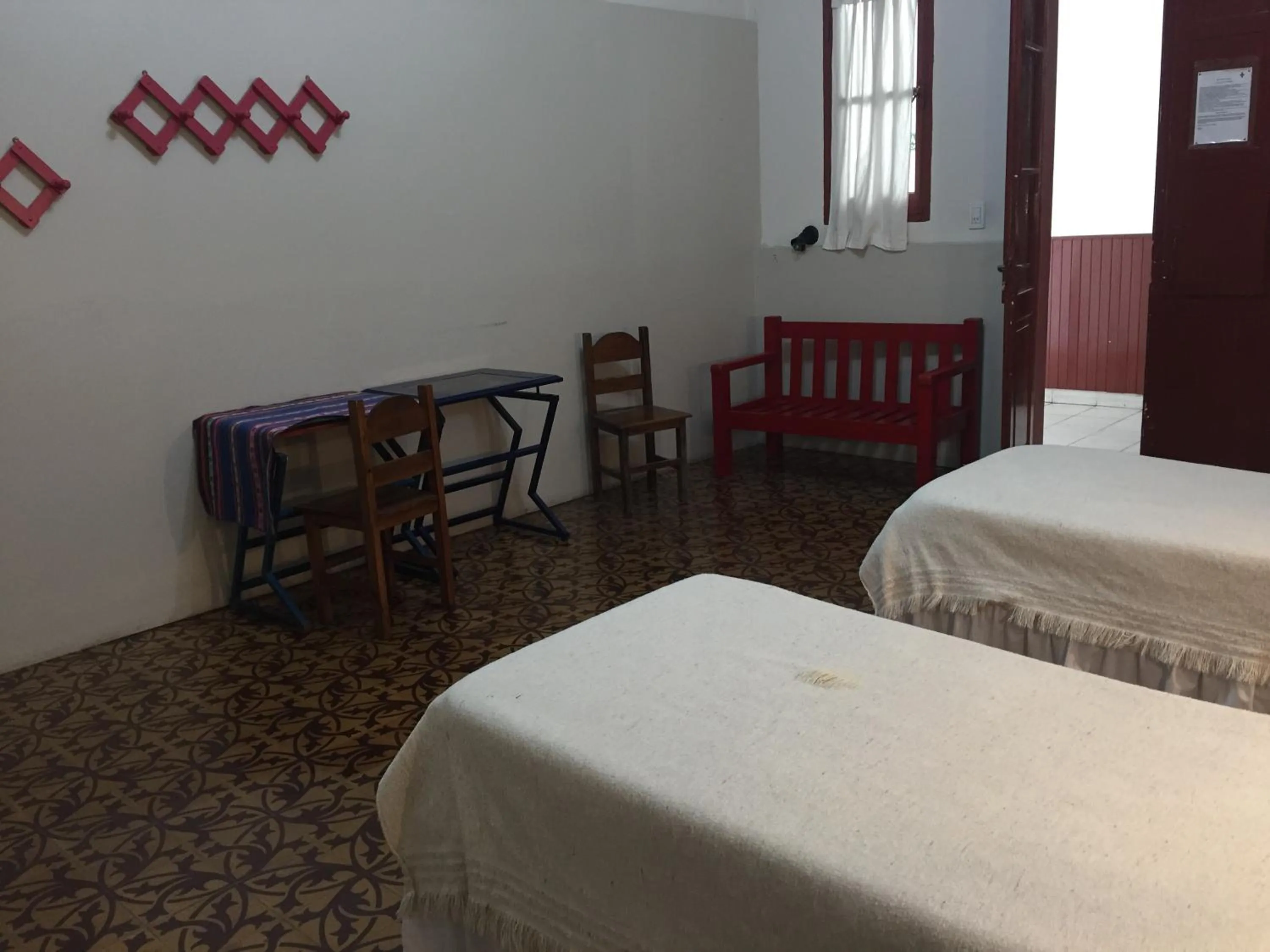 Photo of the whole room, Bed in Posada Casa de Borgoña