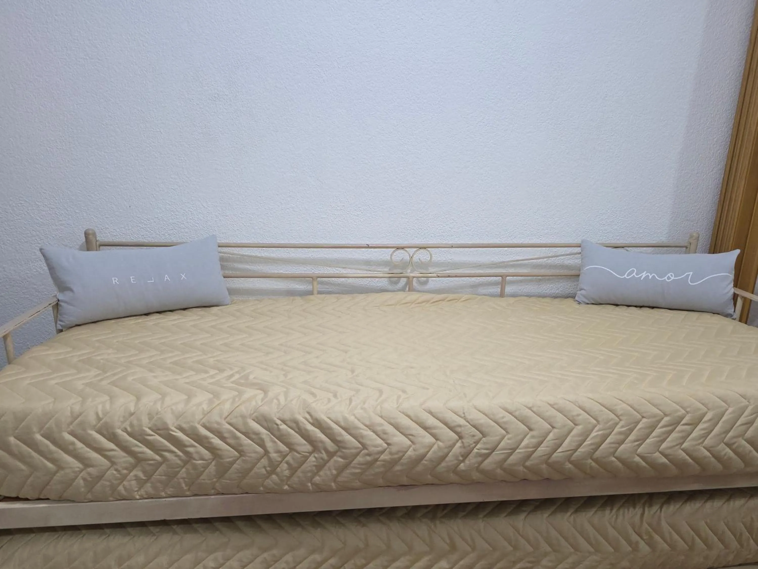 Bed in Ana Dpto- SE RESERVA CON SEÑA INMEDIATA- Pleno centro- Solo para residentes en Argentina