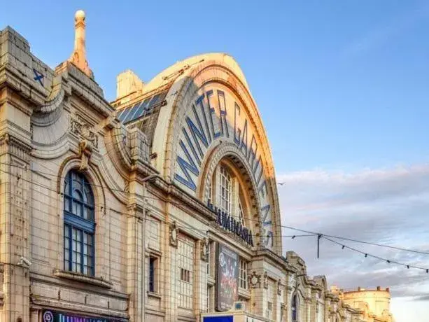 View (from property/room) in The New Osterley Hotel View (from property/room) in The New Osterley Hotel