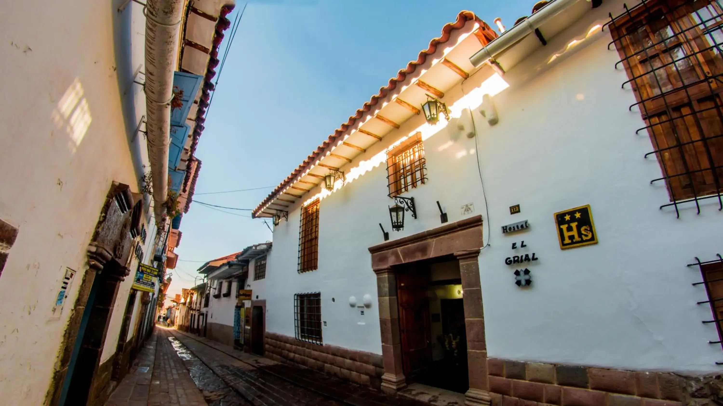 Facade/entrance in Hostal El Grial Facade/entrance in Hostal El Grial