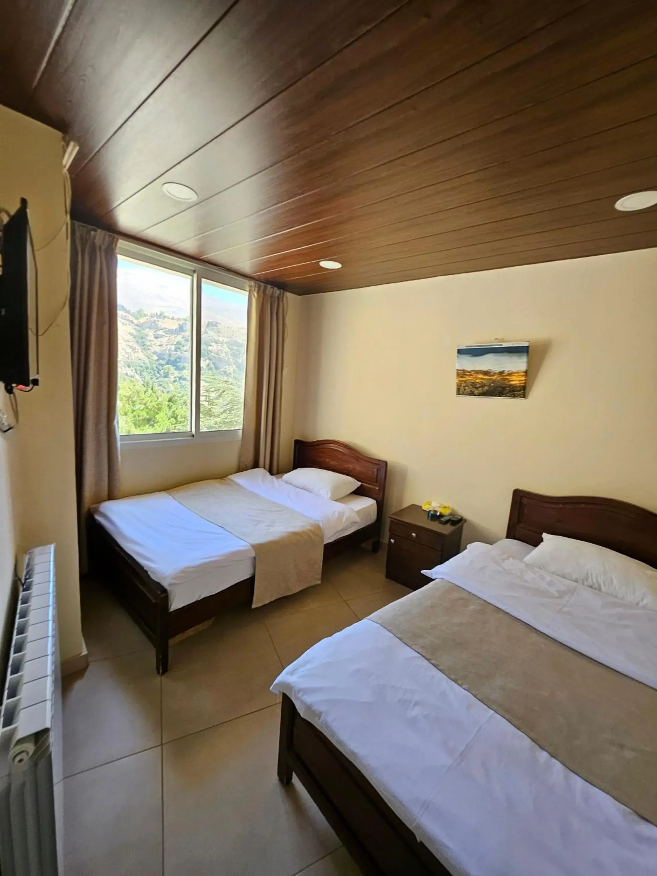 Twin Room in Hotel L'Aiglon Twin Room in Hotel L'Aiglon