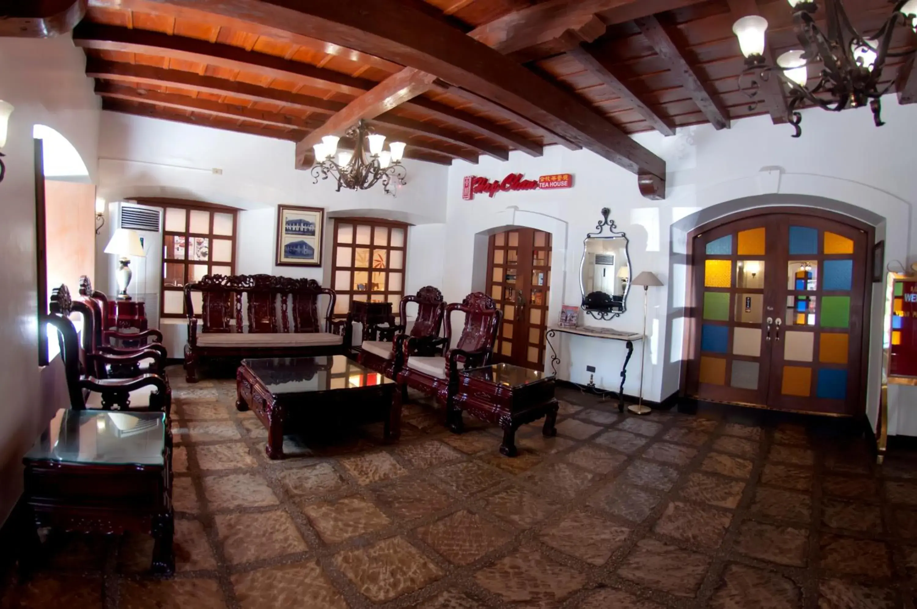 Living room in Vigan Plaza Hotel Living room in Vigan Plaza Hotel