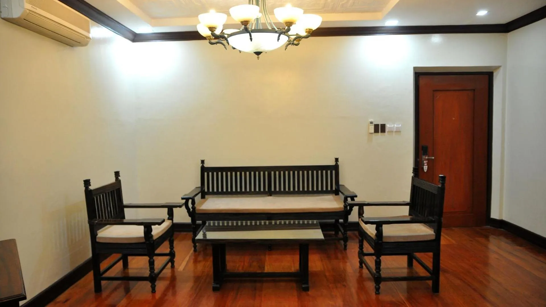 Vigan Plaza Hotel