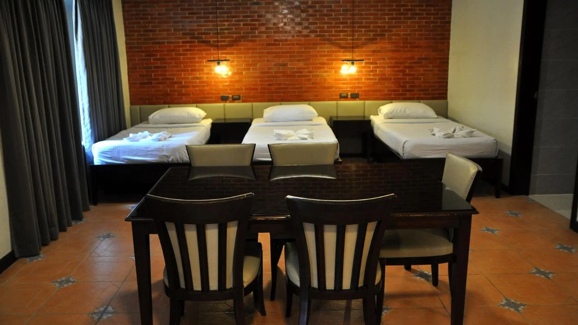 Bed in Vigan Plaza Hotel