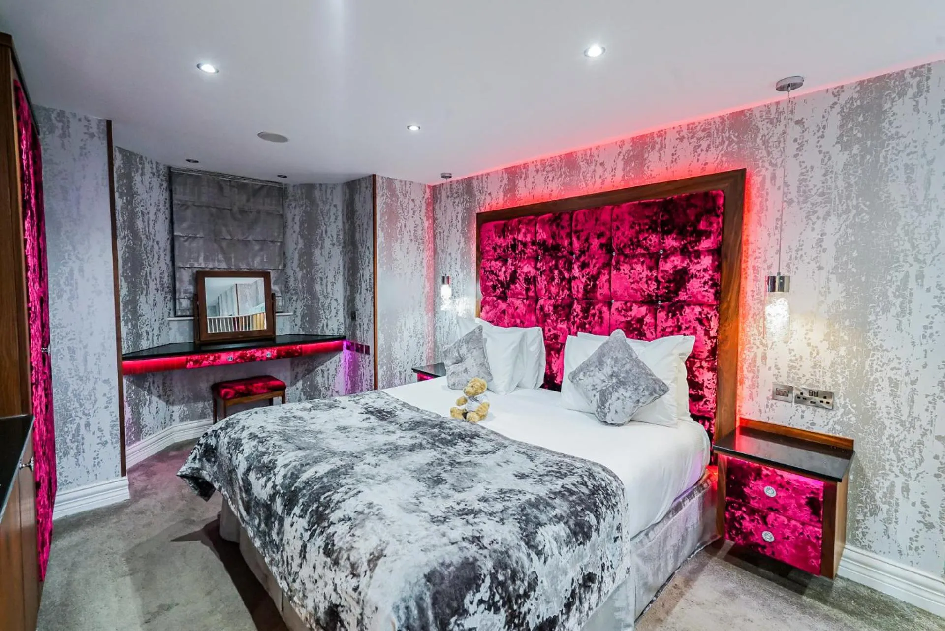 Bed in The Cranleigh Boutique