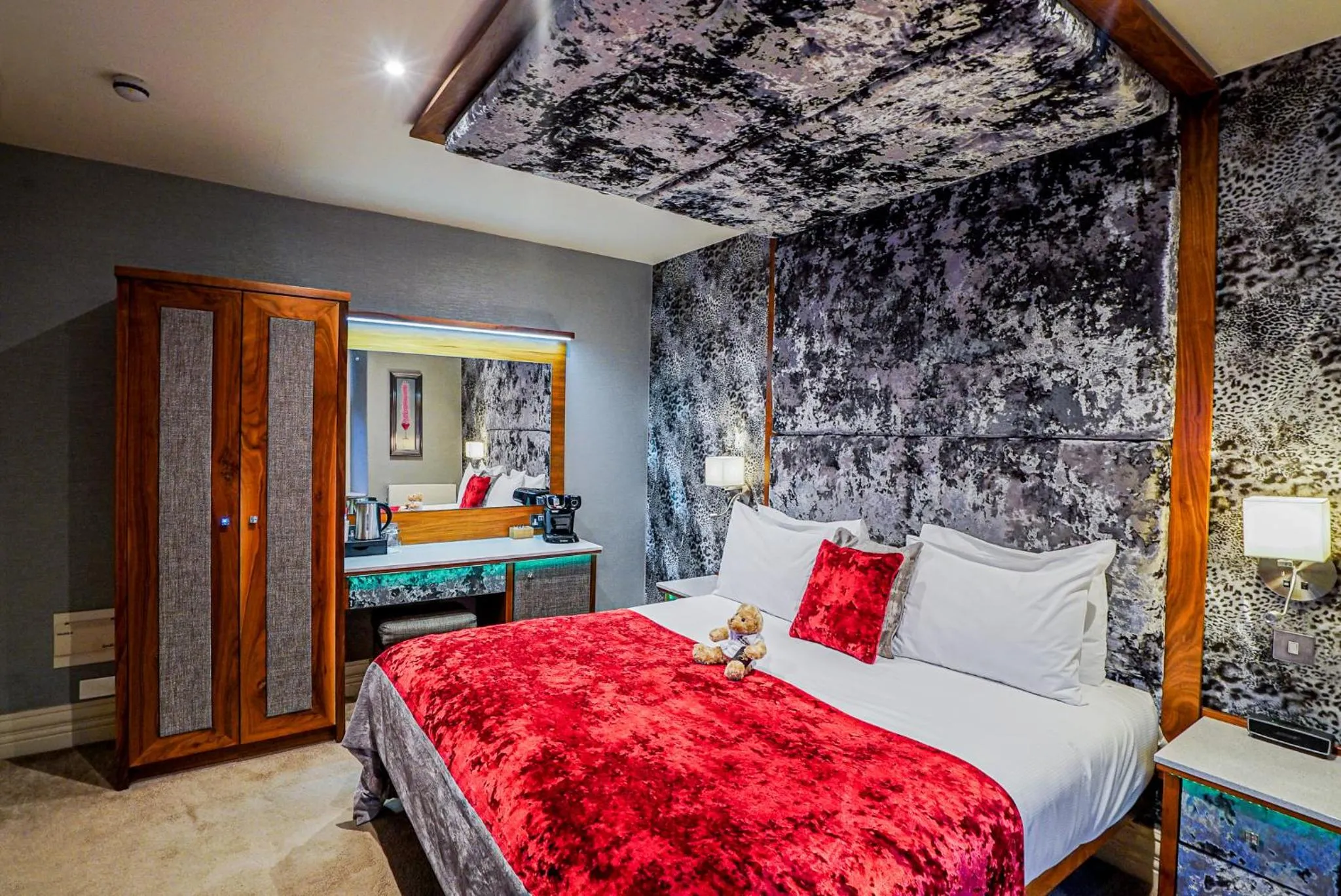 Bed in The Cranleigh Boutique