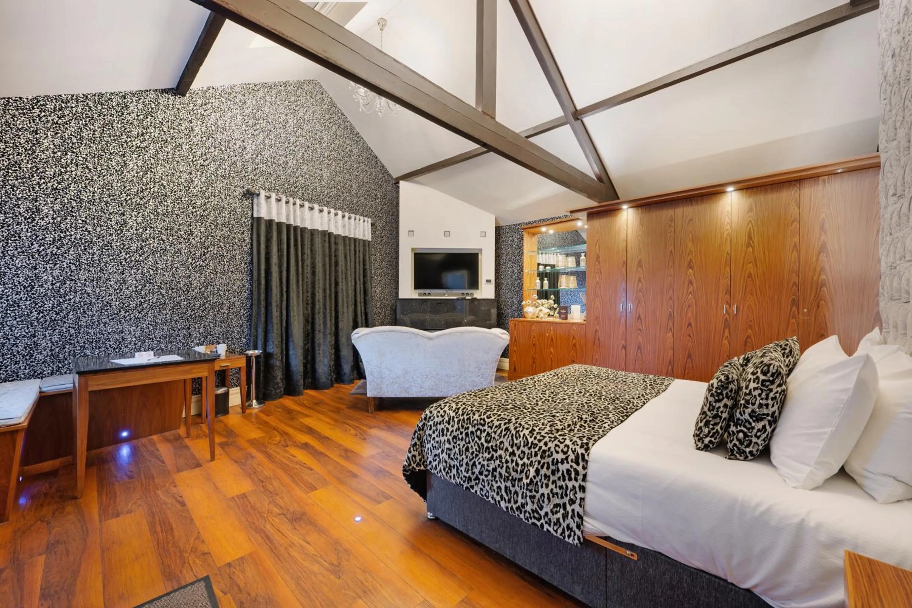 Bed in The Cranleigh Boutique