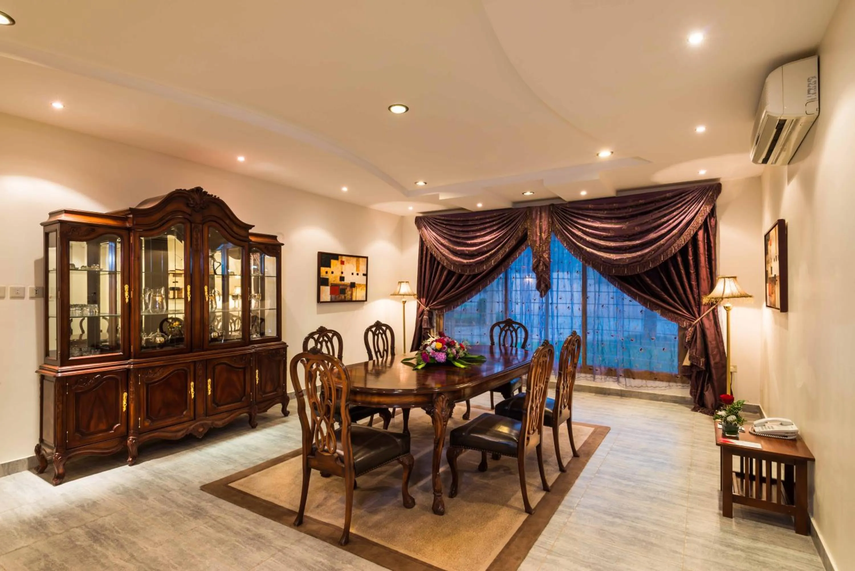 Dining area in Boudl Al Nakheel