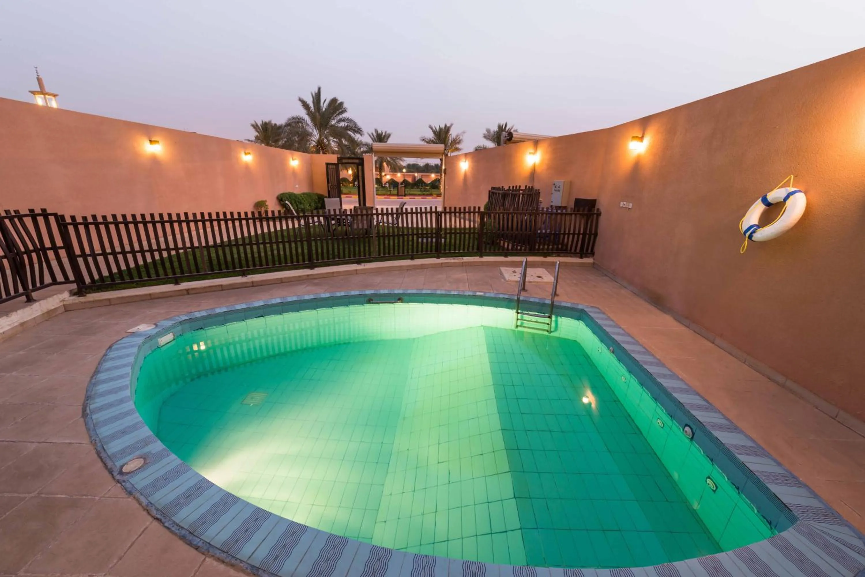 Swimming pool in Boudl Al Nakheel