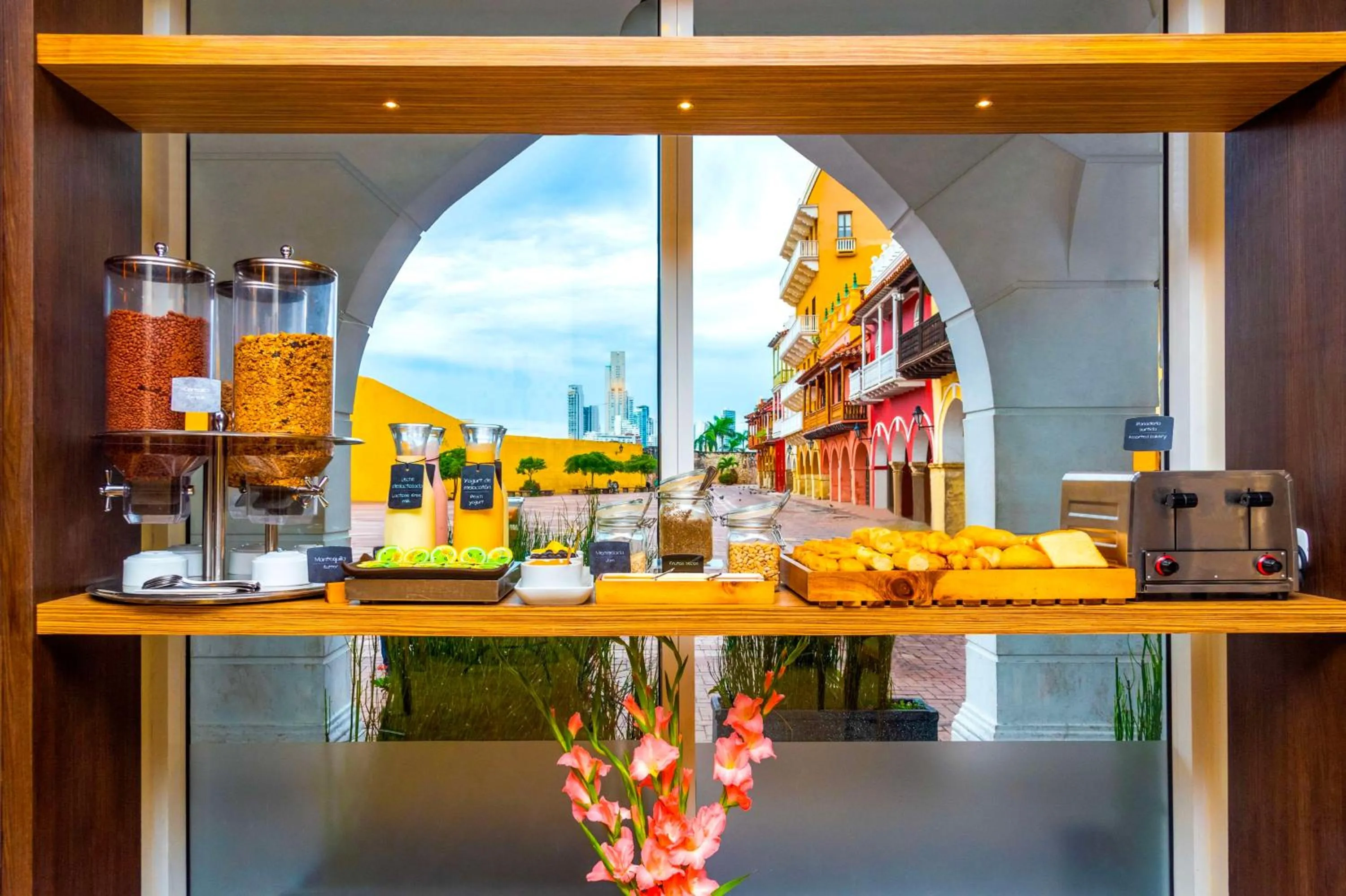 Restaurant/places to eat in NH Royal Urban Cartagena