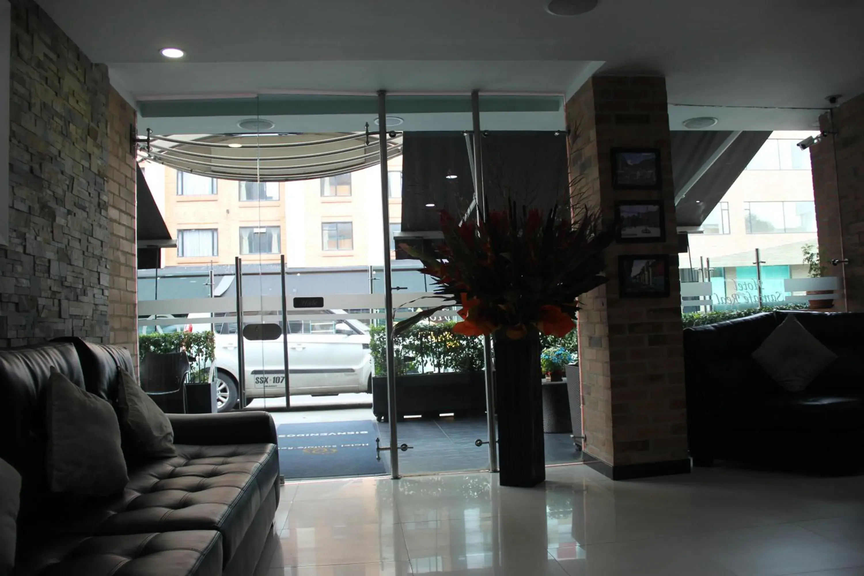 Lobby or reception in Hotel Santafe Real Lobby or reception in Hotel Santafe Real