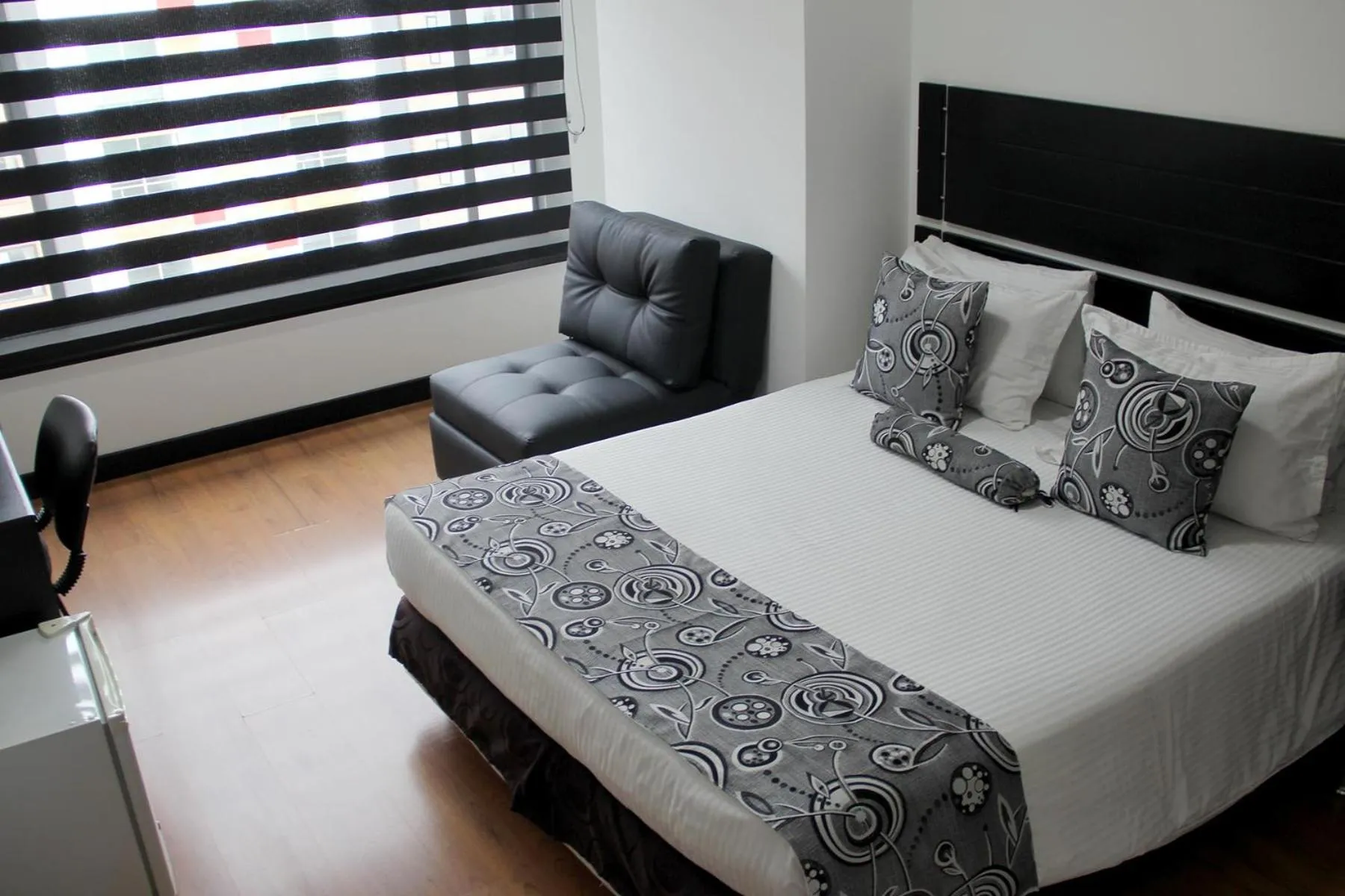 Bed in Hotel Santafe Real