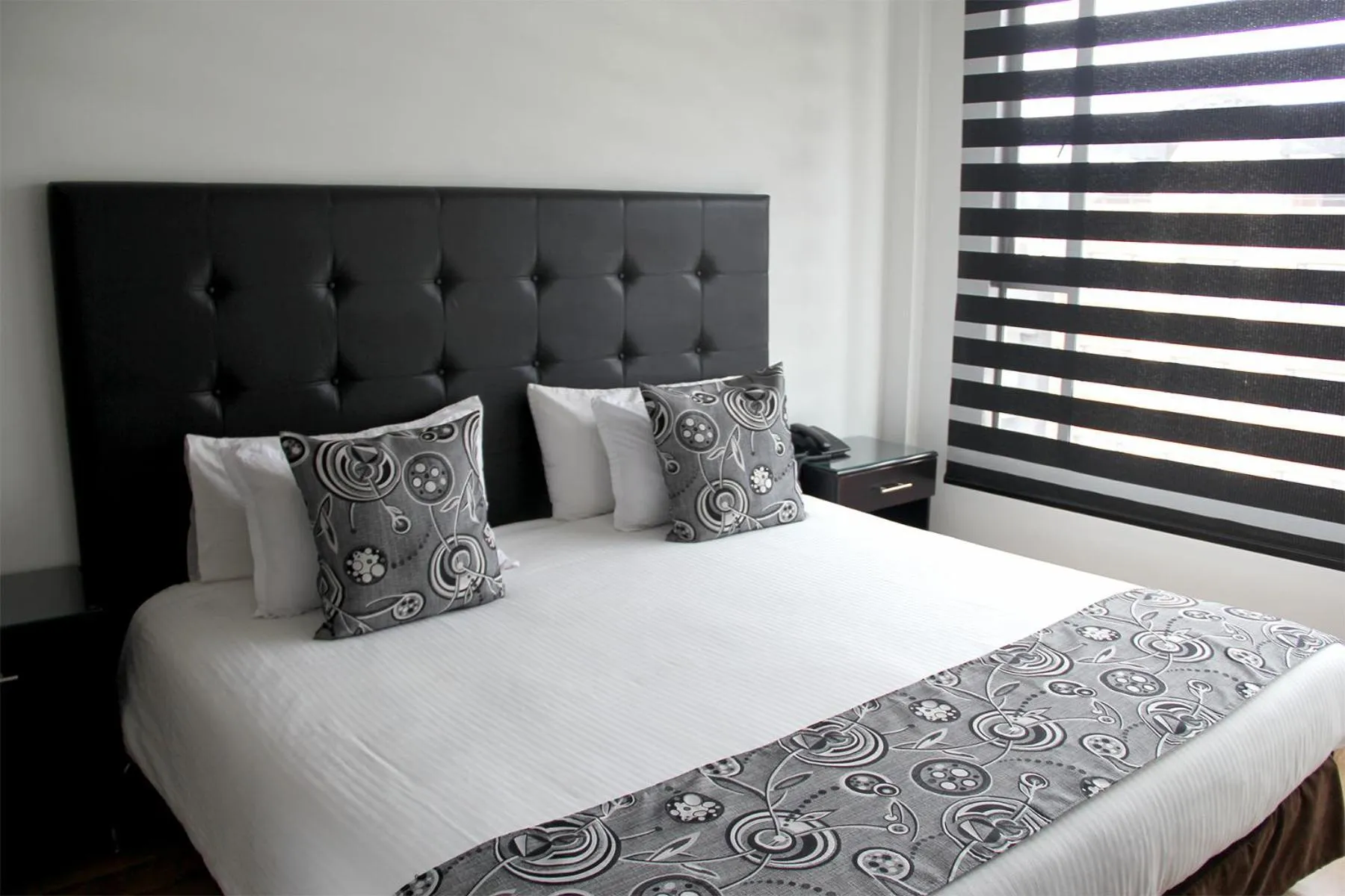 Bed in Hotel Santafe Real