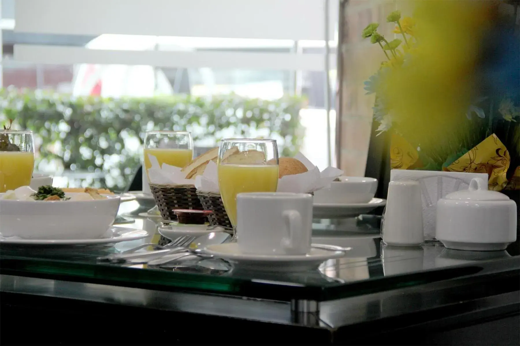 Restaurant/places to eat in Hotel Santafe Real Restaurant/places to eat in Hotel Santafe Real