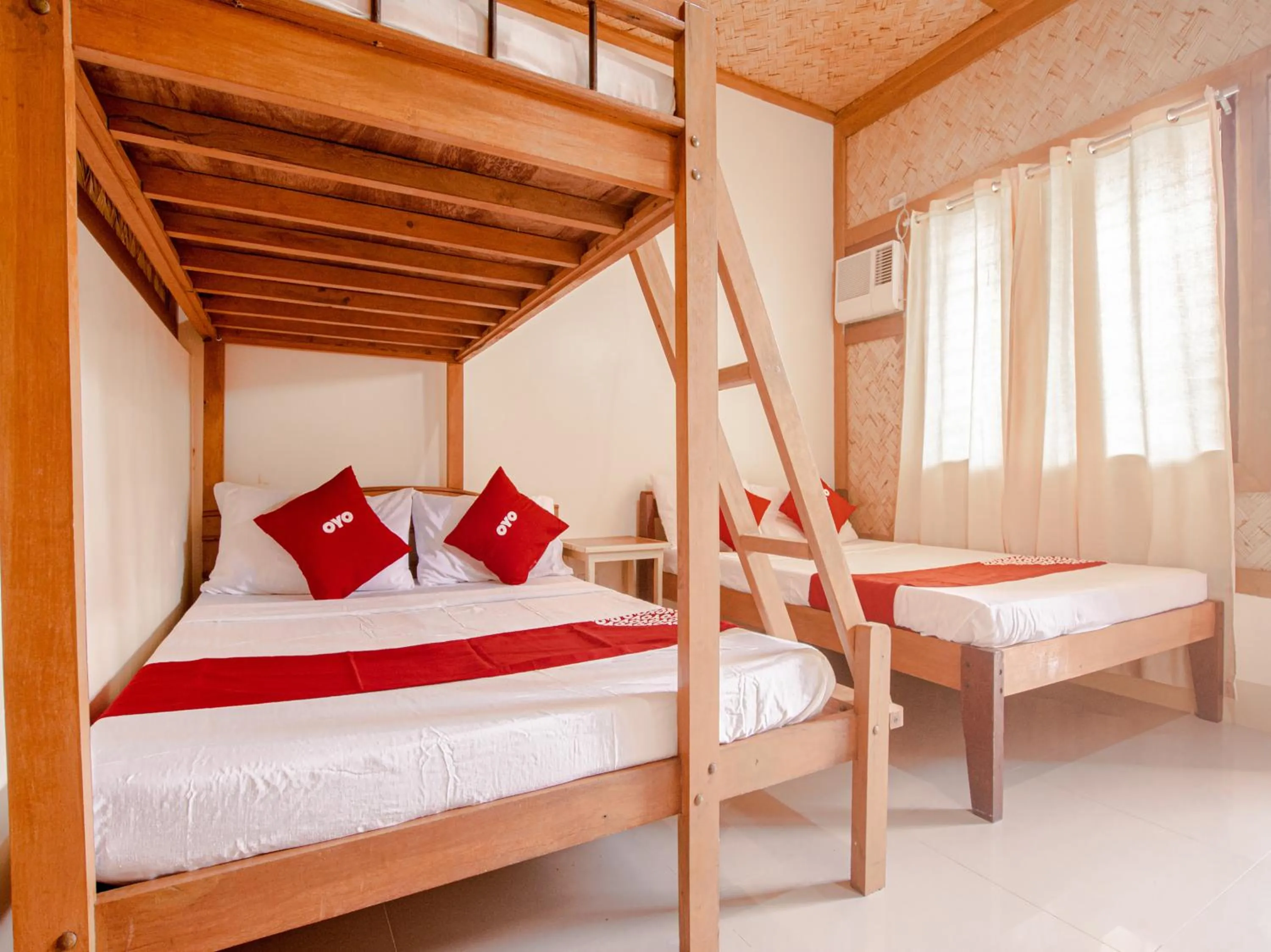 Bedroom, Bed in Telesfora Beach Cottage