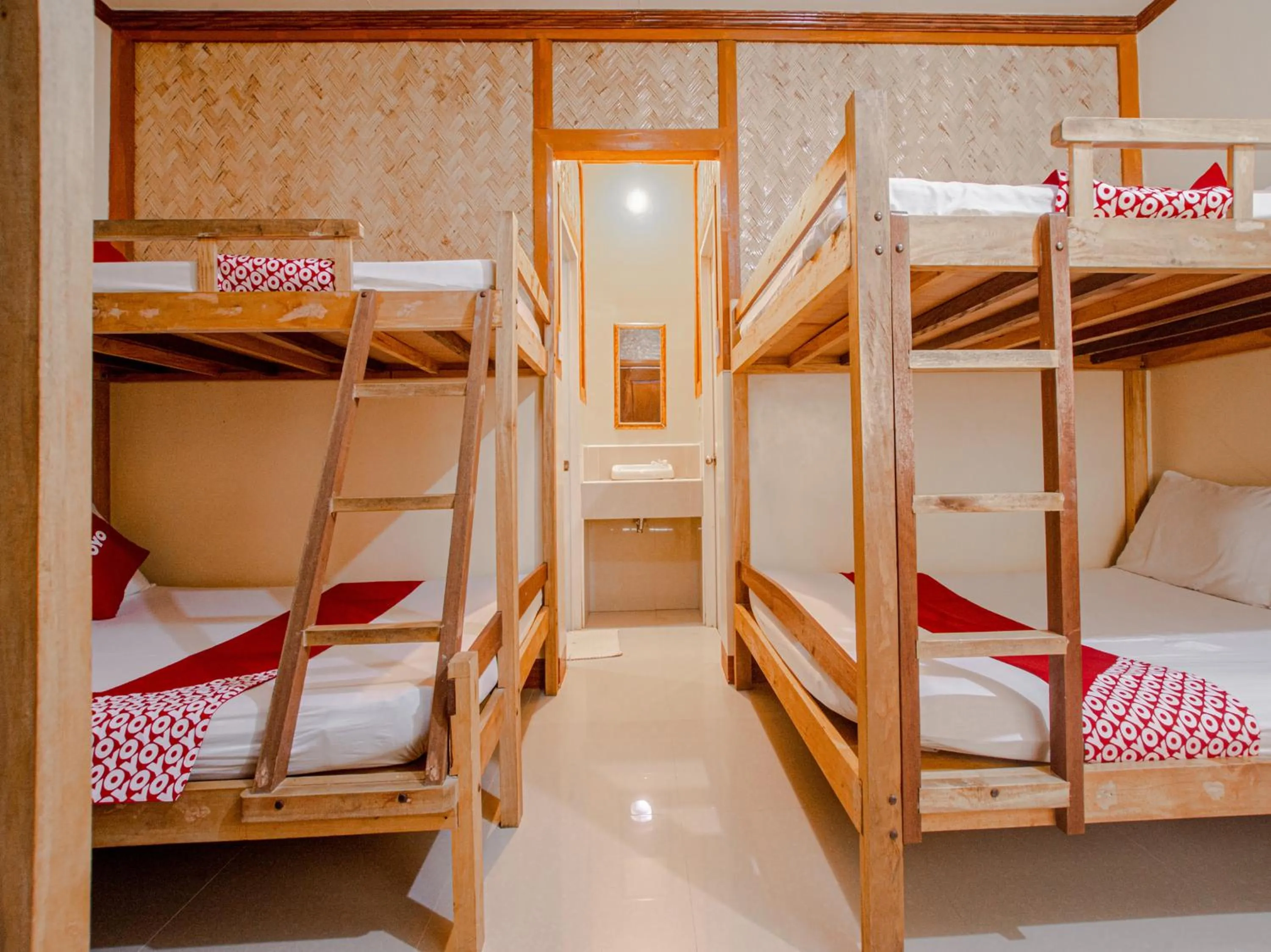 Bedroom, Bed in Telesfora Beach Cottage