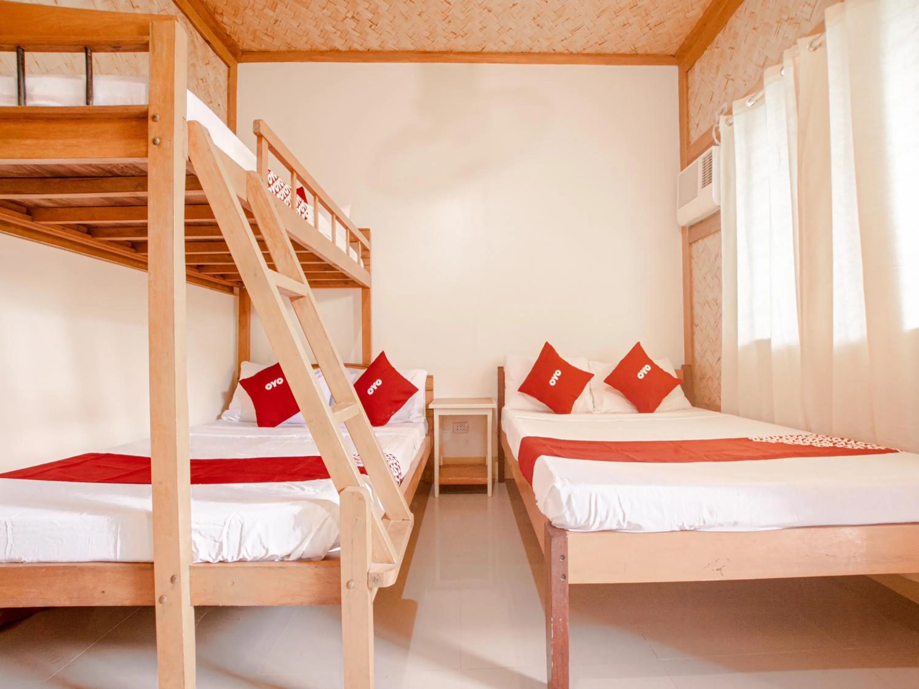 Bedroom, Bed in Telesfora Beach Cottage