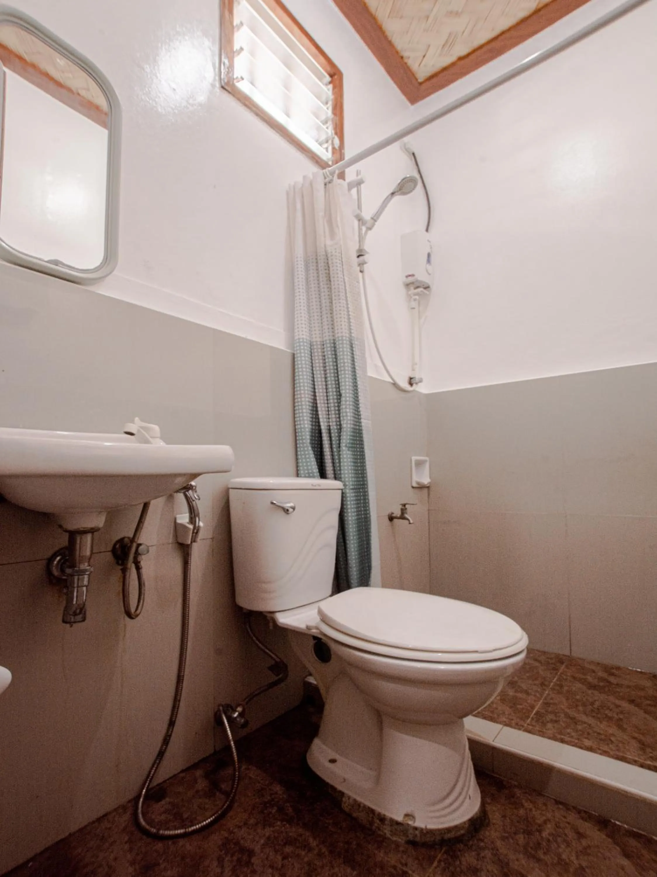 Bathroom in Telesfora Beach Cottage