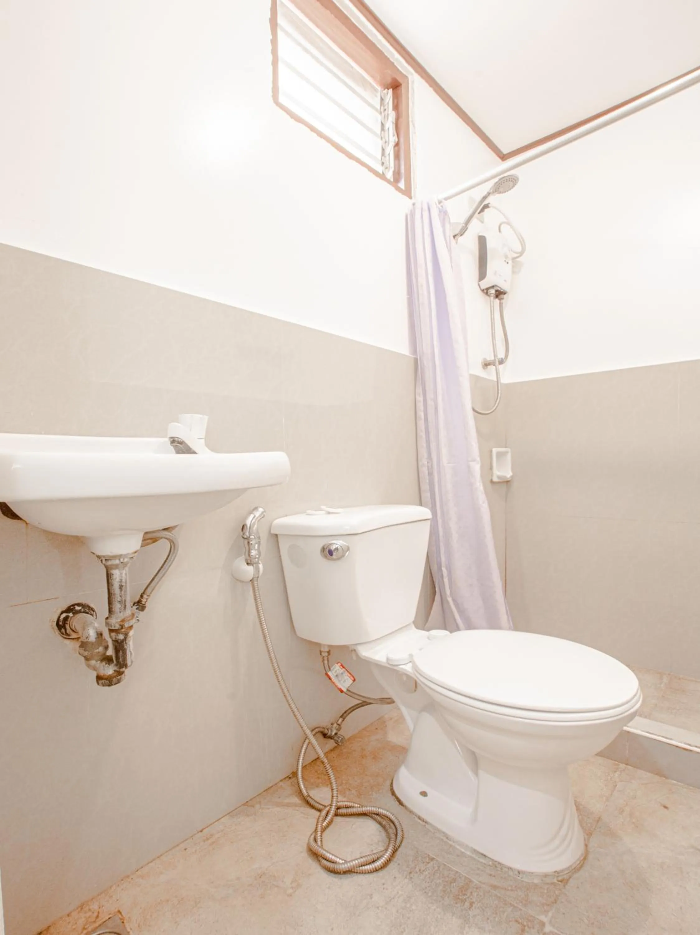 Bathroom in Telesfora Beach Cottage