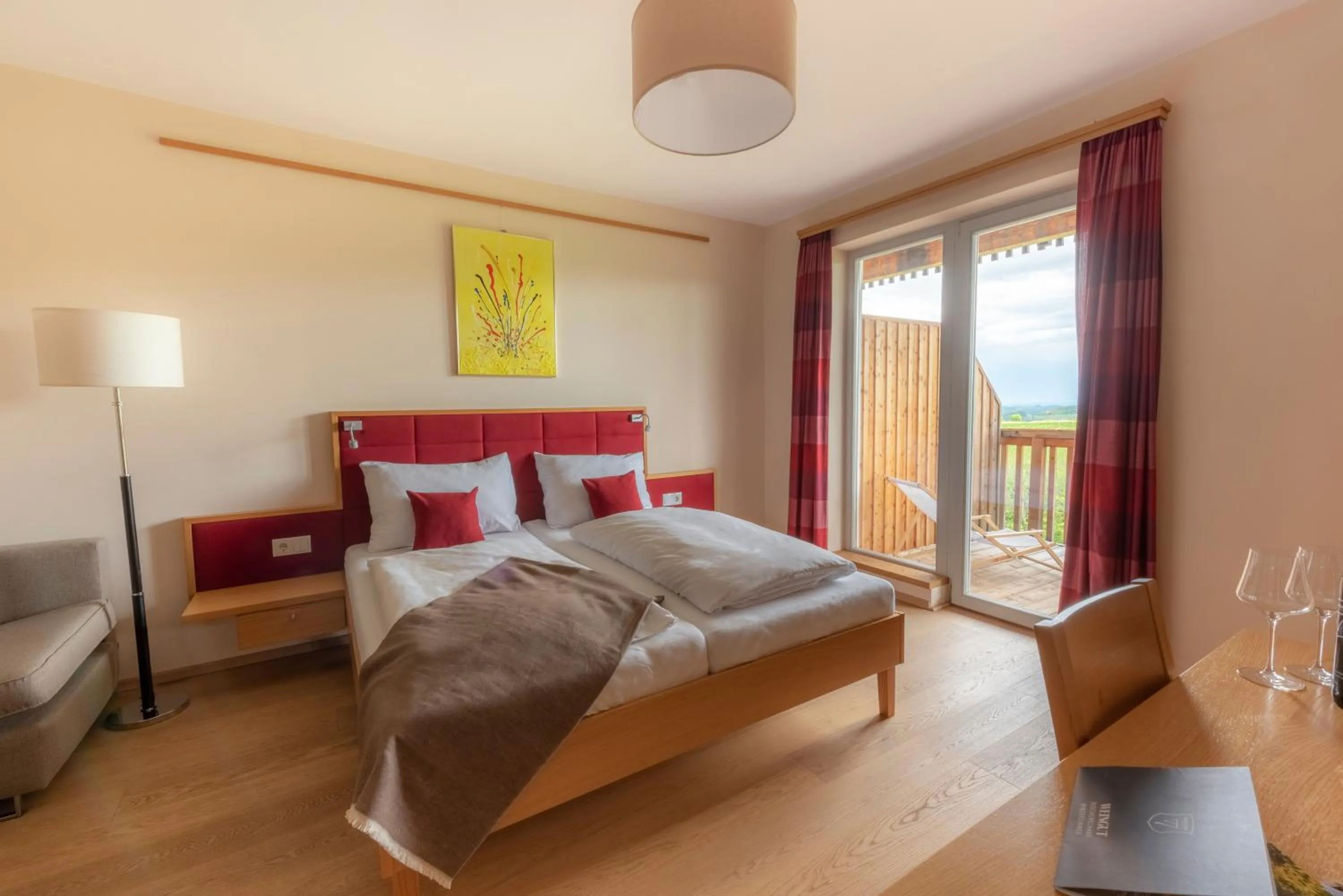 Photo of the whole room, Bed in Weingut Dreisiebner Stammhaus