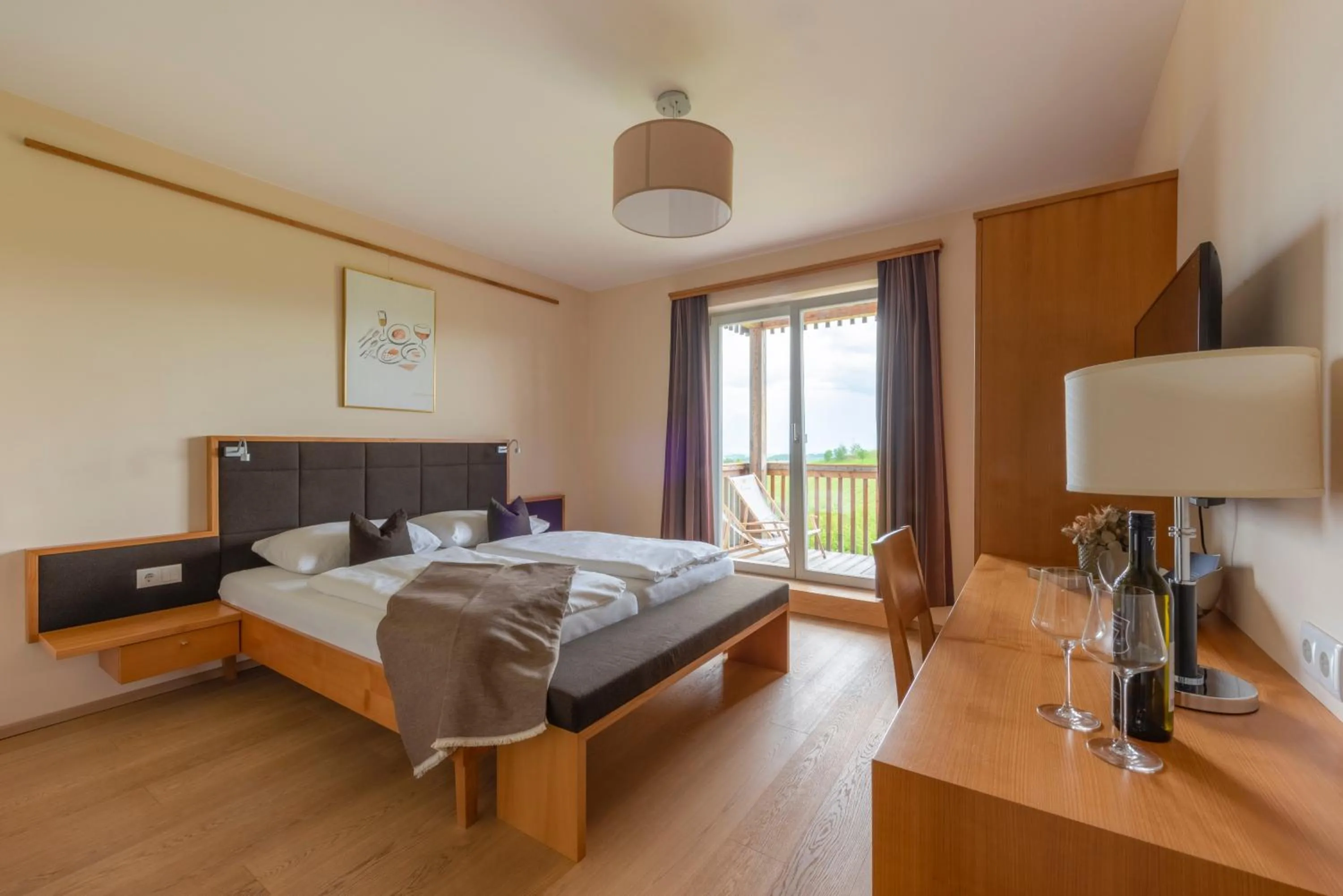 Photo of the whole room, Bed in Weingut Dreisiebner Stammhaus