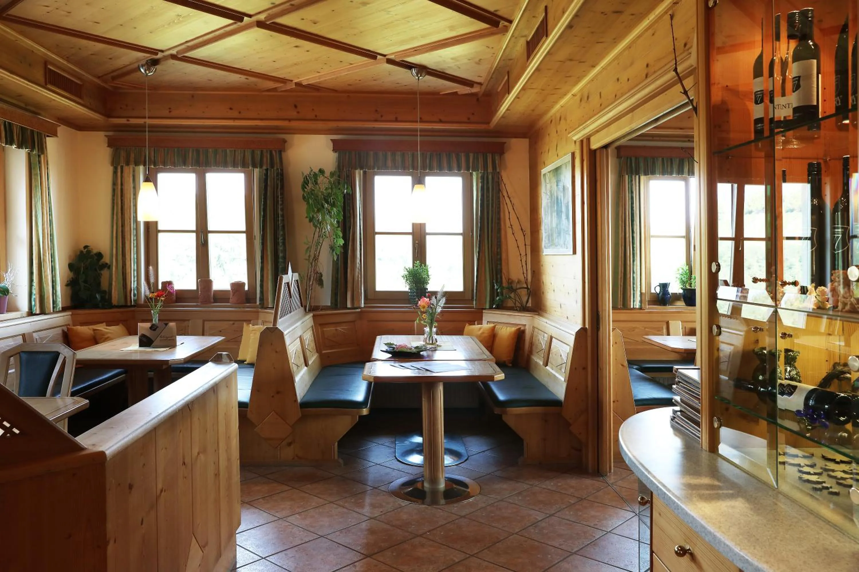 Restaurant/places to eat in Weingut Dreisiebner Stammhaus