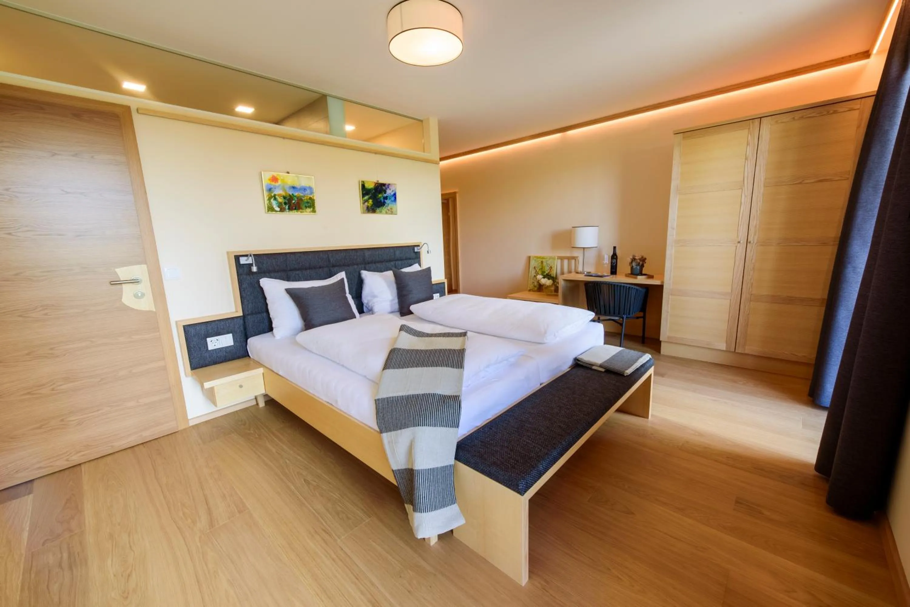 Photo of the whole room, Bed in Weingut Dreisiebner Stammhaus