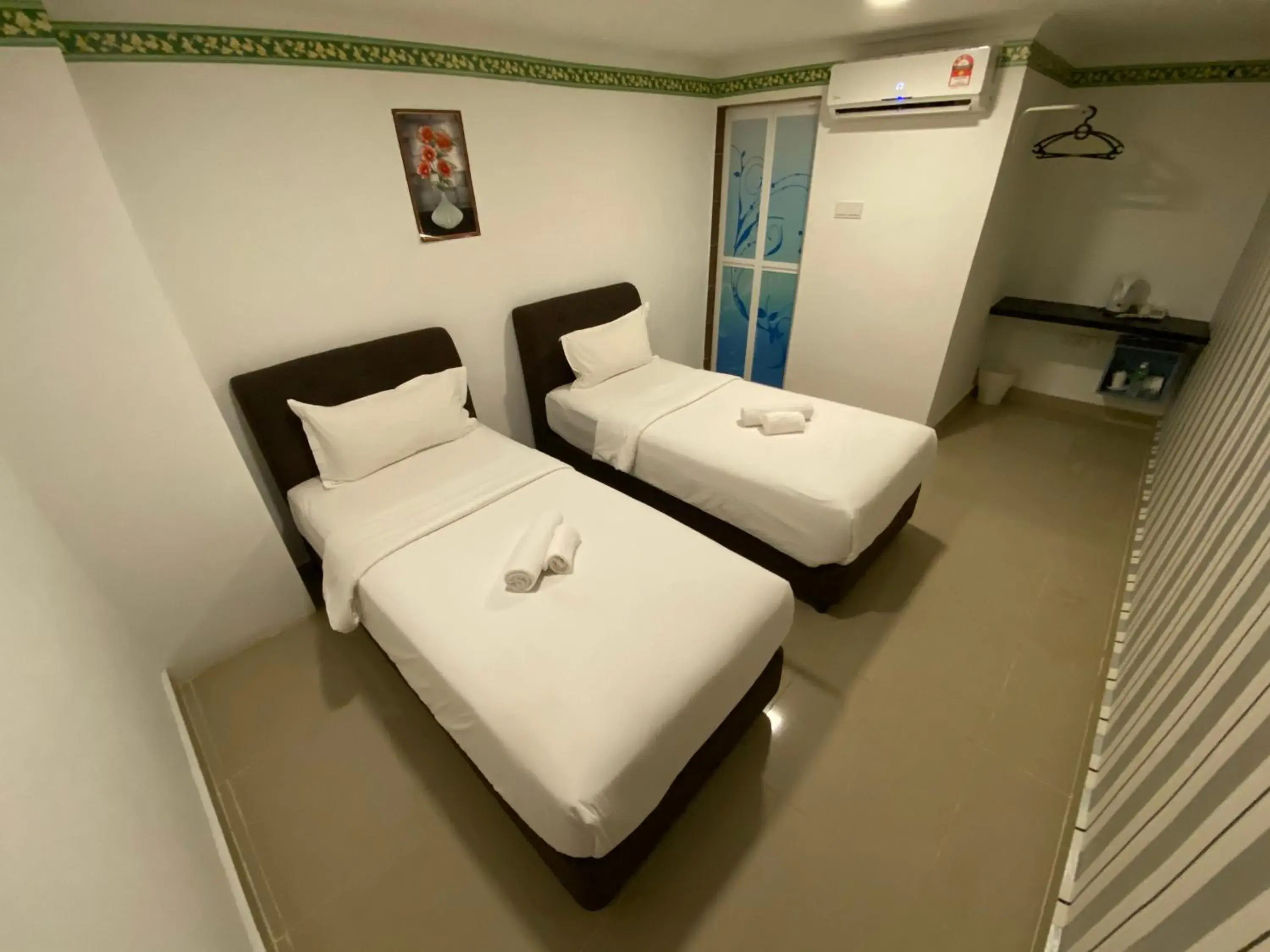 Superior Twin Room in Shobi Hotel Johor Bahru Near CIQ JB Superior Twin Room in Shobi Hotel Johor Bahru Near CIQ JB