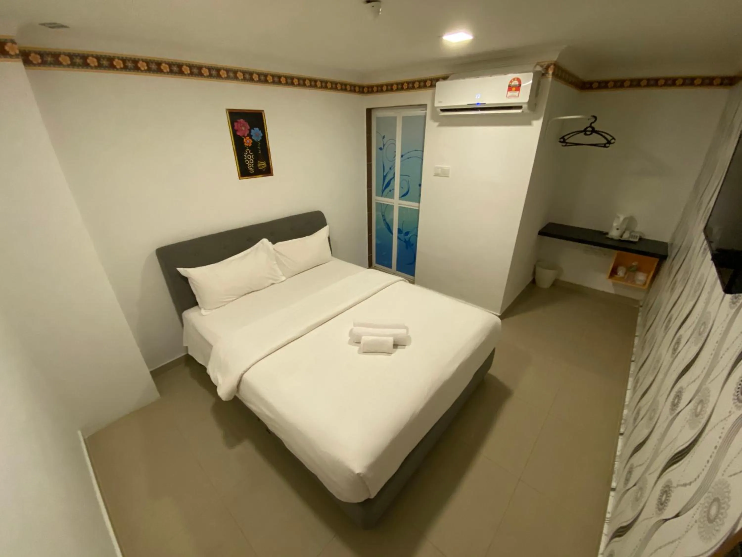 Bedroom, Bed in Shobi Hotel Johor Bahru Near CIQ JB