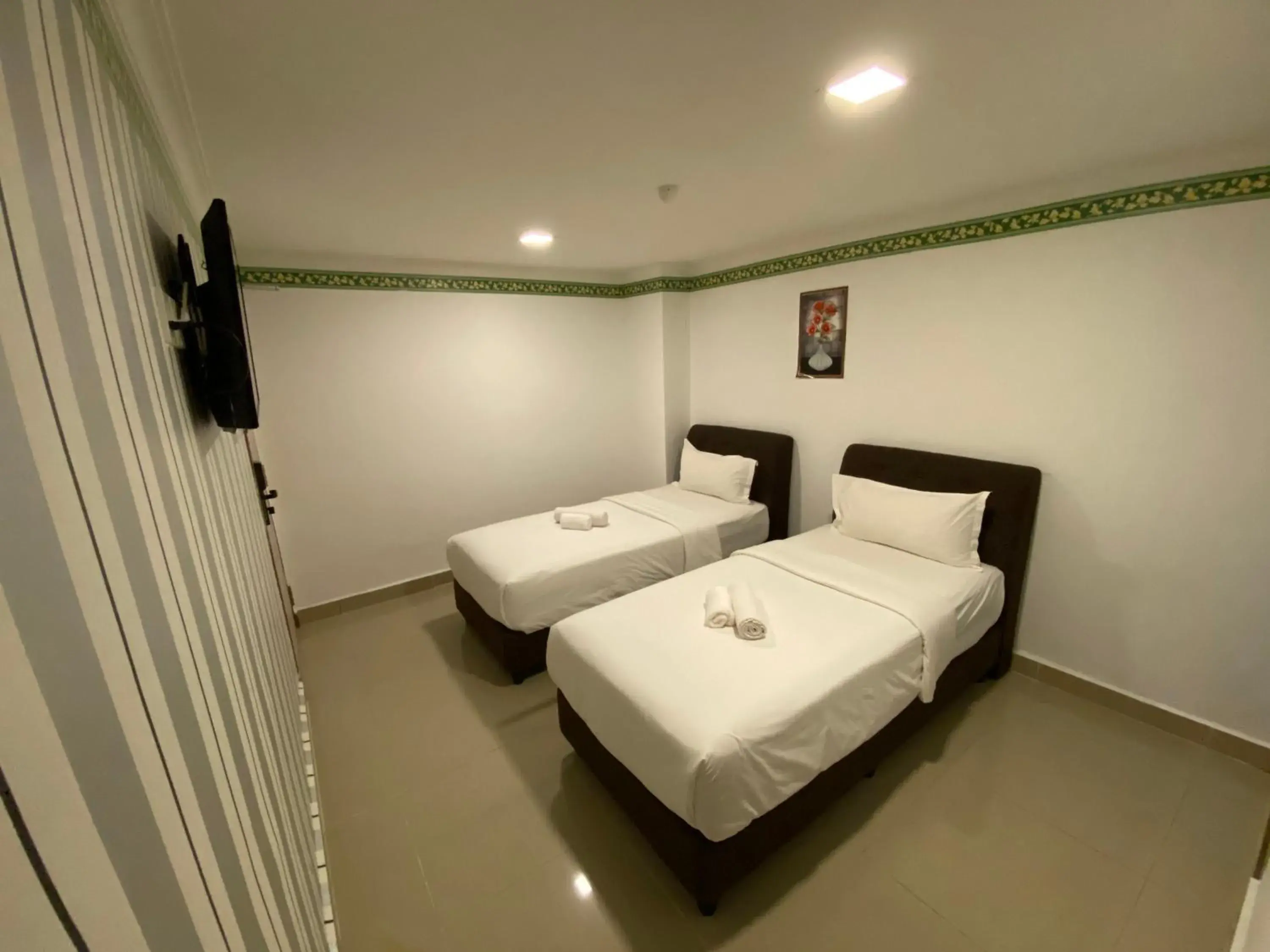 Twin Room in Shobi Hotel Johor Bahru Near CIQ JB Twin Room in Shobi Hotel Johor Bahru Near CIQ JB