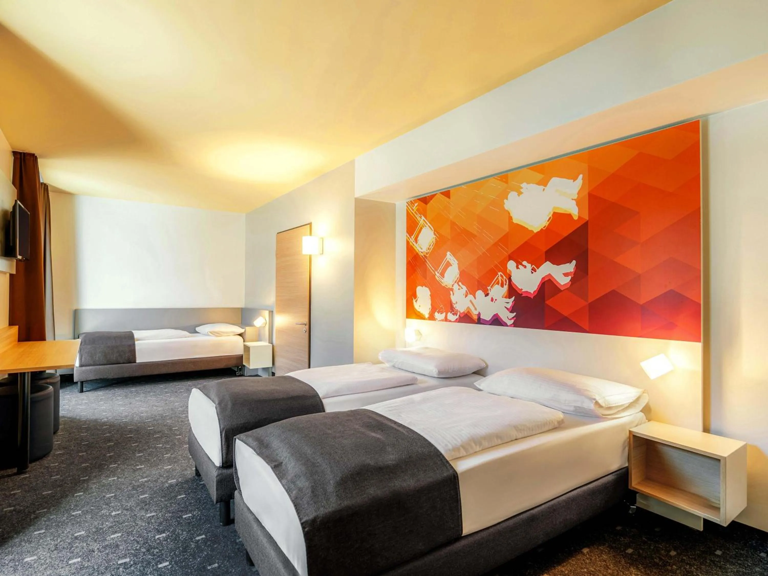 Photo of the whole room, Bed in B&B Hotel Stuttgart-Bad Cannstatt