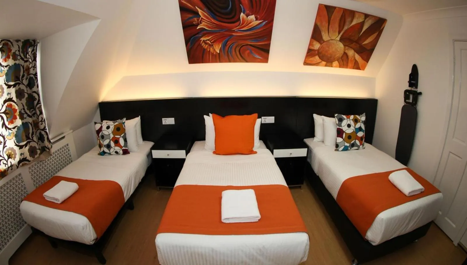 Bedroom, Bed in Heathrow Inn Hotel