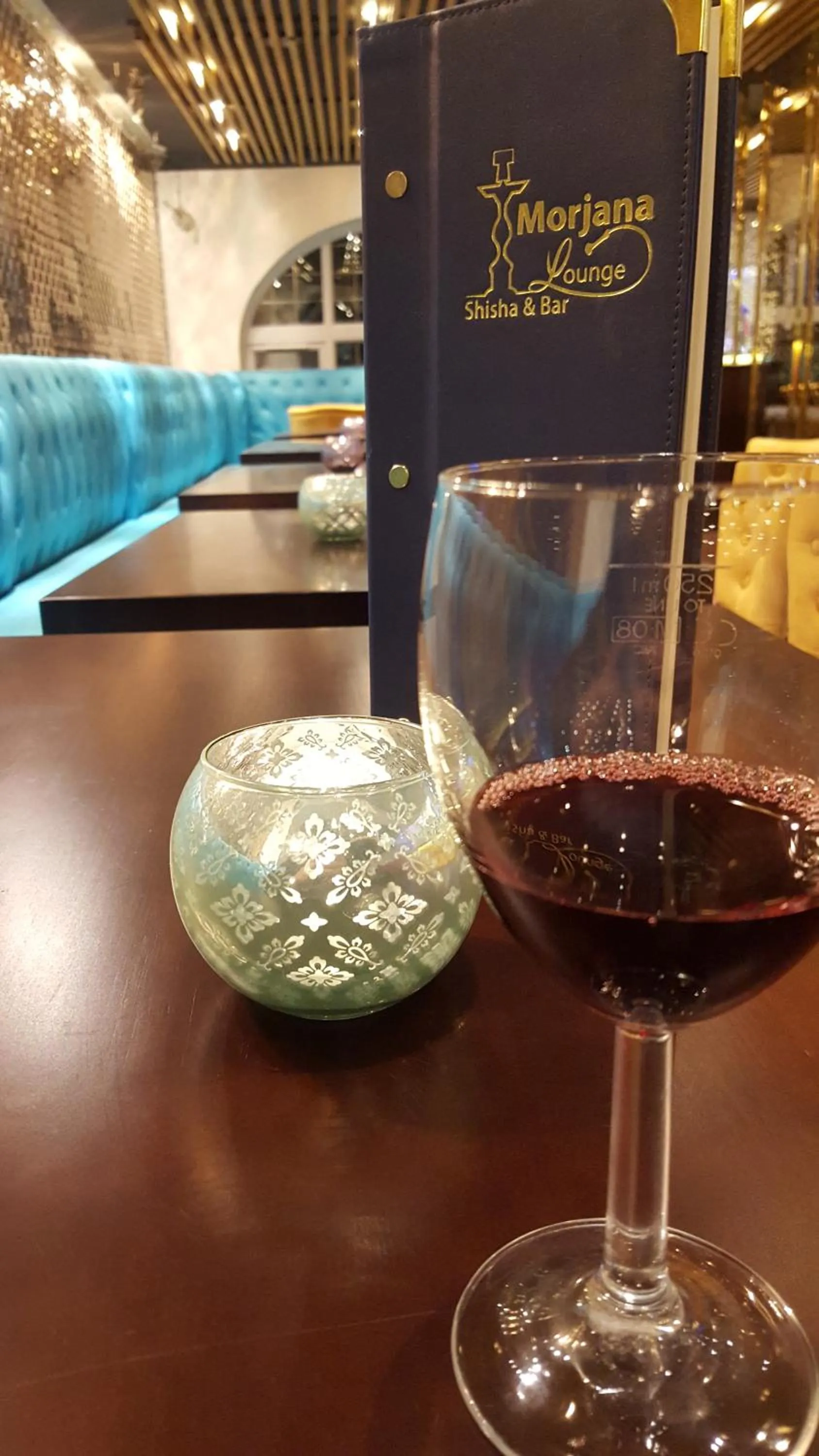 Food and drinks in Heathrow Inn Hotel