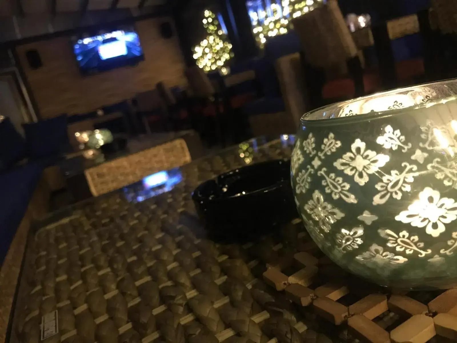 Lounge or bar in Heathrow Inn Hotel Lounge or bar in Heathrow Inn Hotel