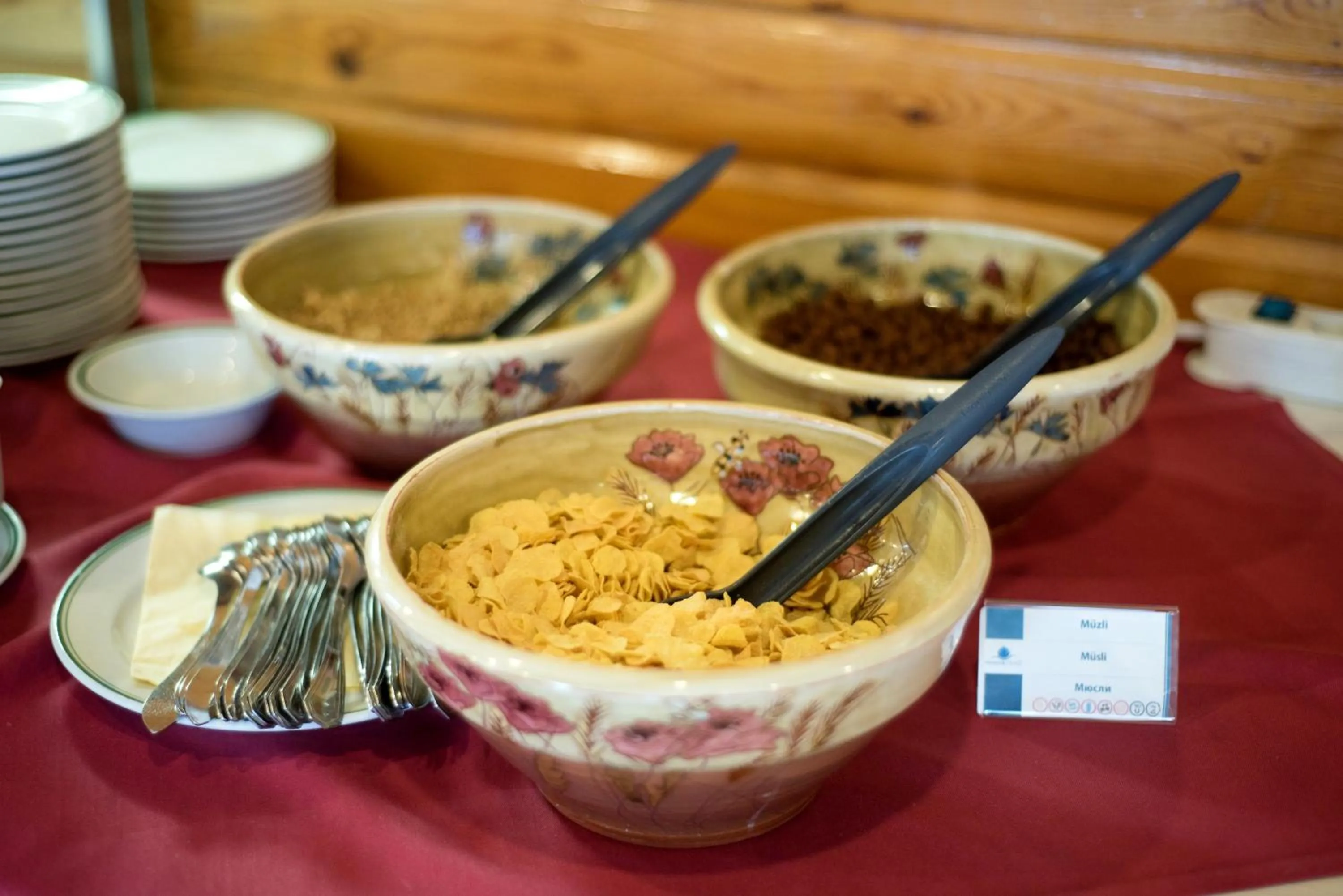 Restaurant/places to eat in Majerik Hotel