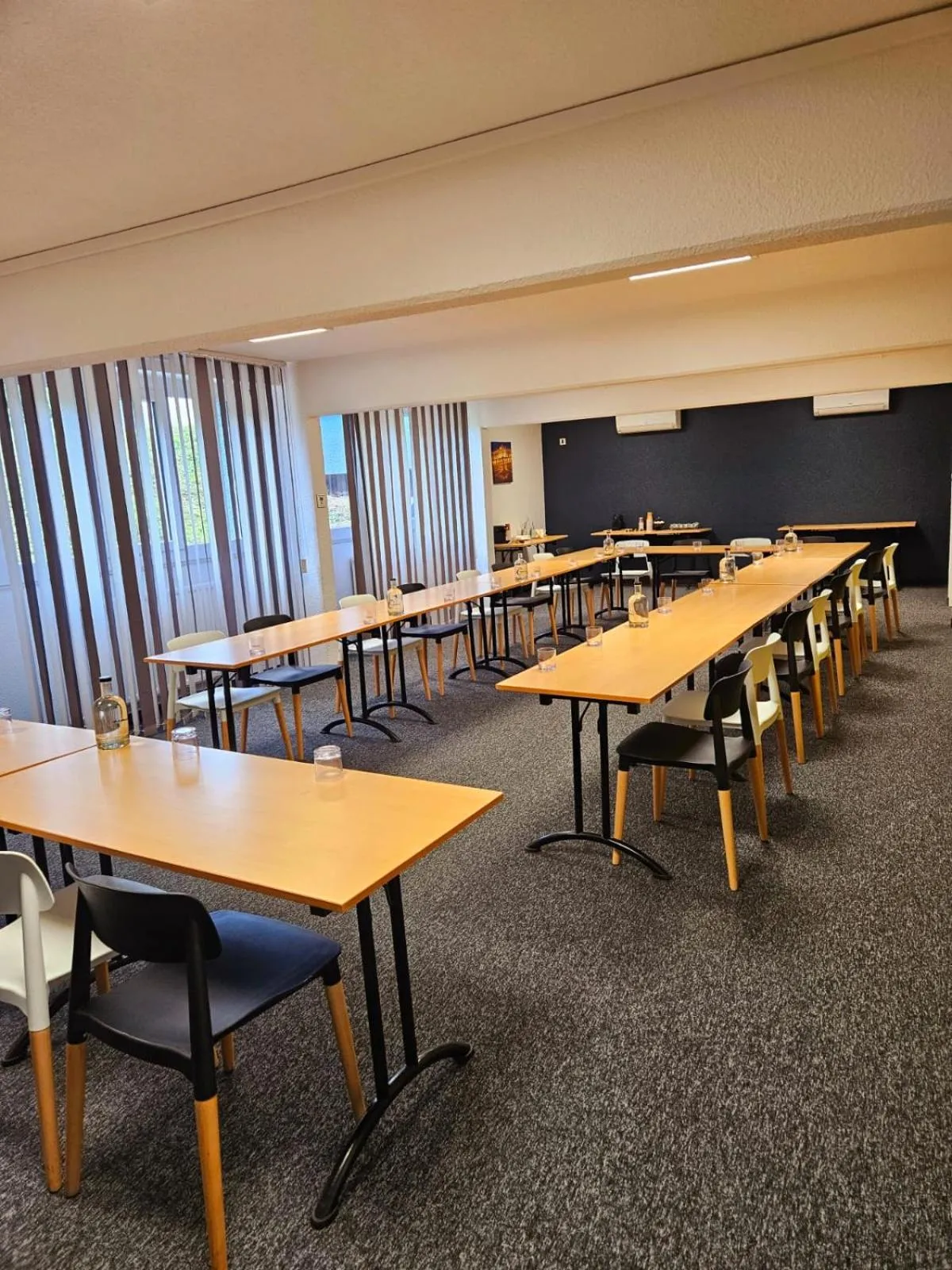 Meeting/conference room in The Originals City, Hotel Ariane, Toulouse Sud Labège