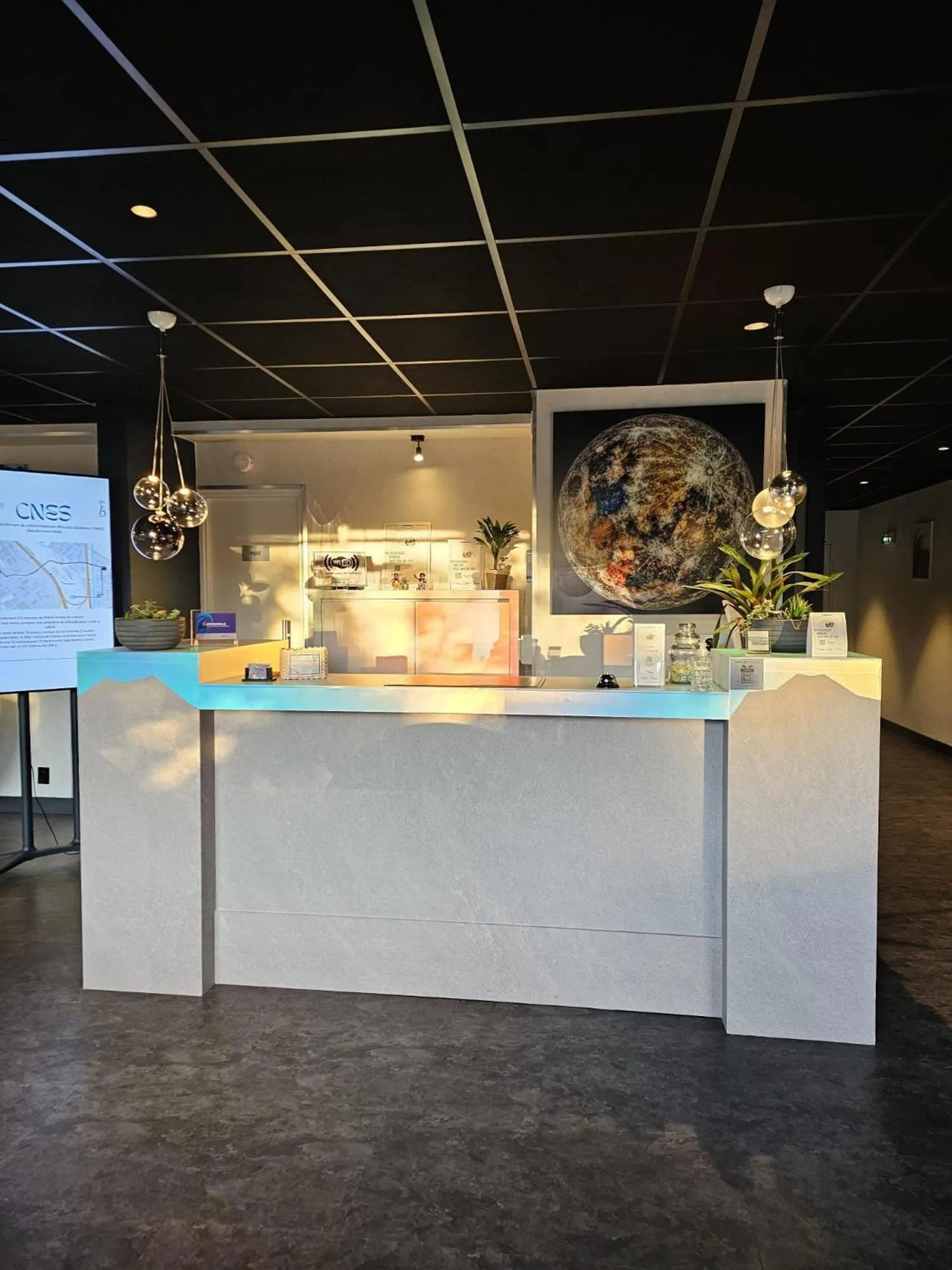 Lobby or reception in The Originals City, Hotel Ariane, Toulouse Sud Labège